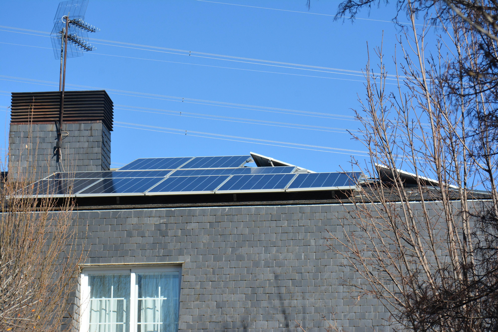 Si tienes un coche eléctrico es probable que también pongas placas fotovoltaicas