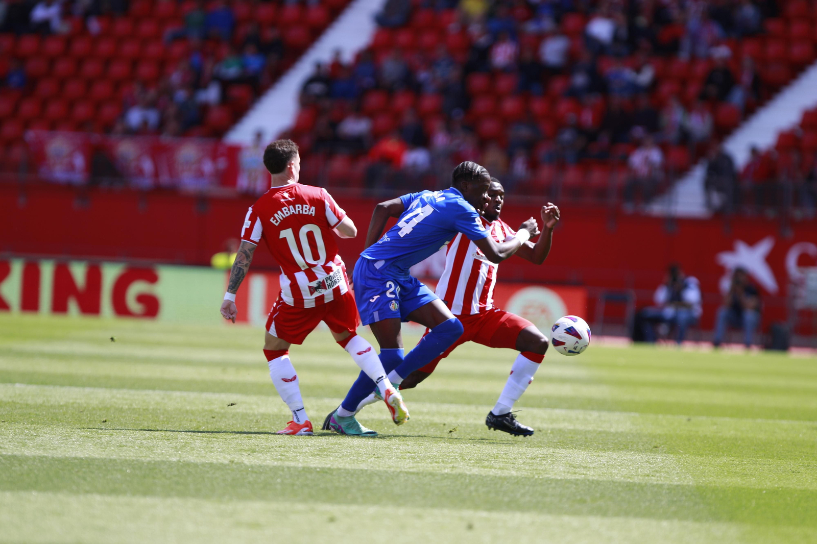 Las imágenes del triste descenso de la UDA ante el Getafe