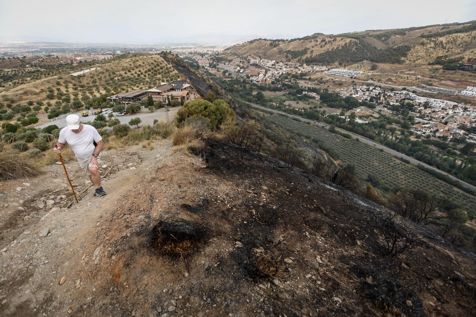 Las imágenes de la Fuente de la Bicha de Granada tras las llamas