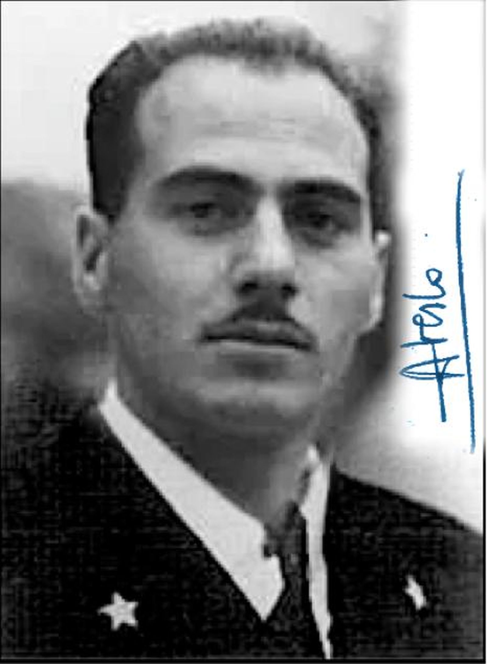El Tenente di Vascello Amedeo Vesco, oficial jefe del maiale No 140, participante en la operación B.G. 4.