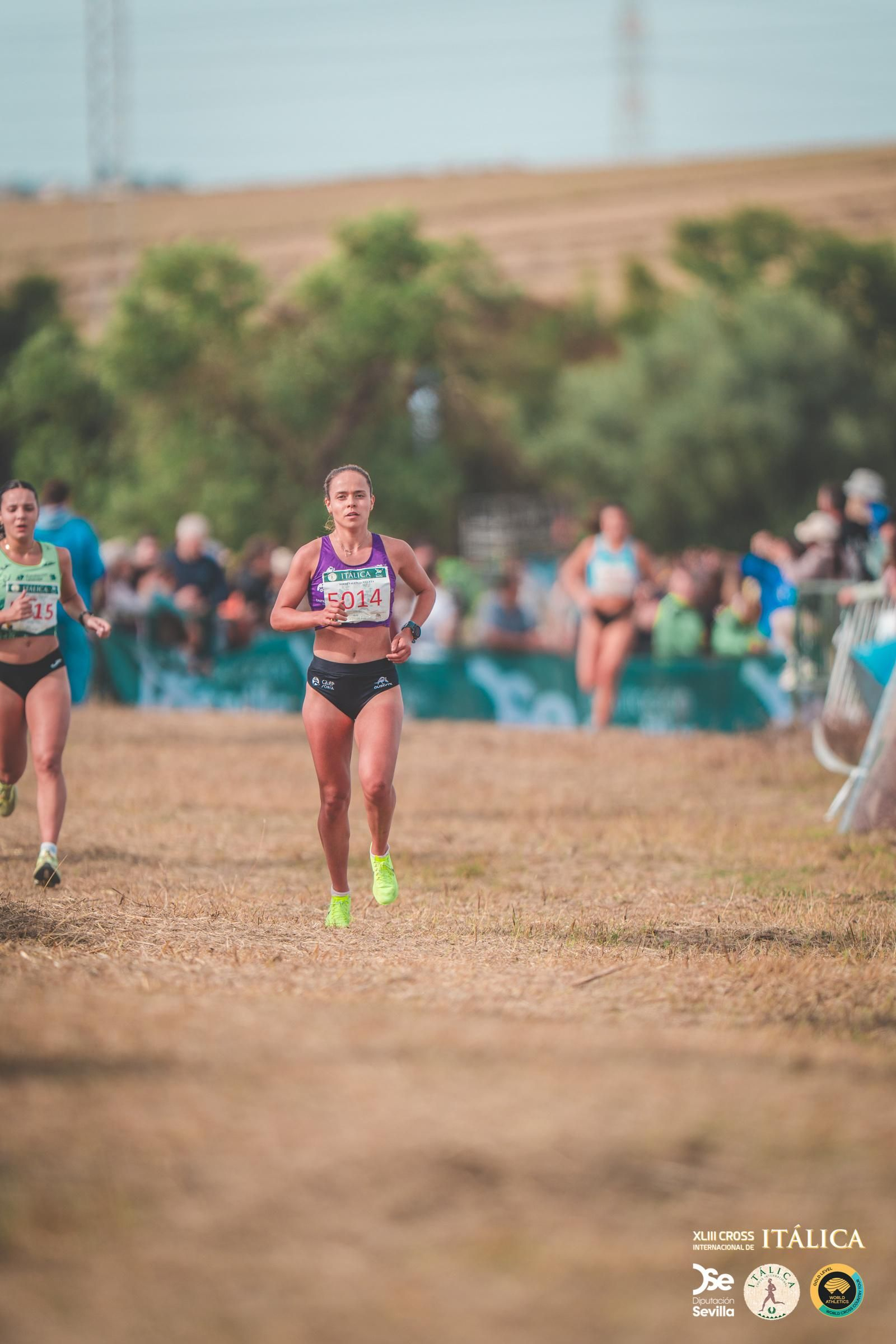 Búscate en las fotos del Cross de Itálica 2025 | 11