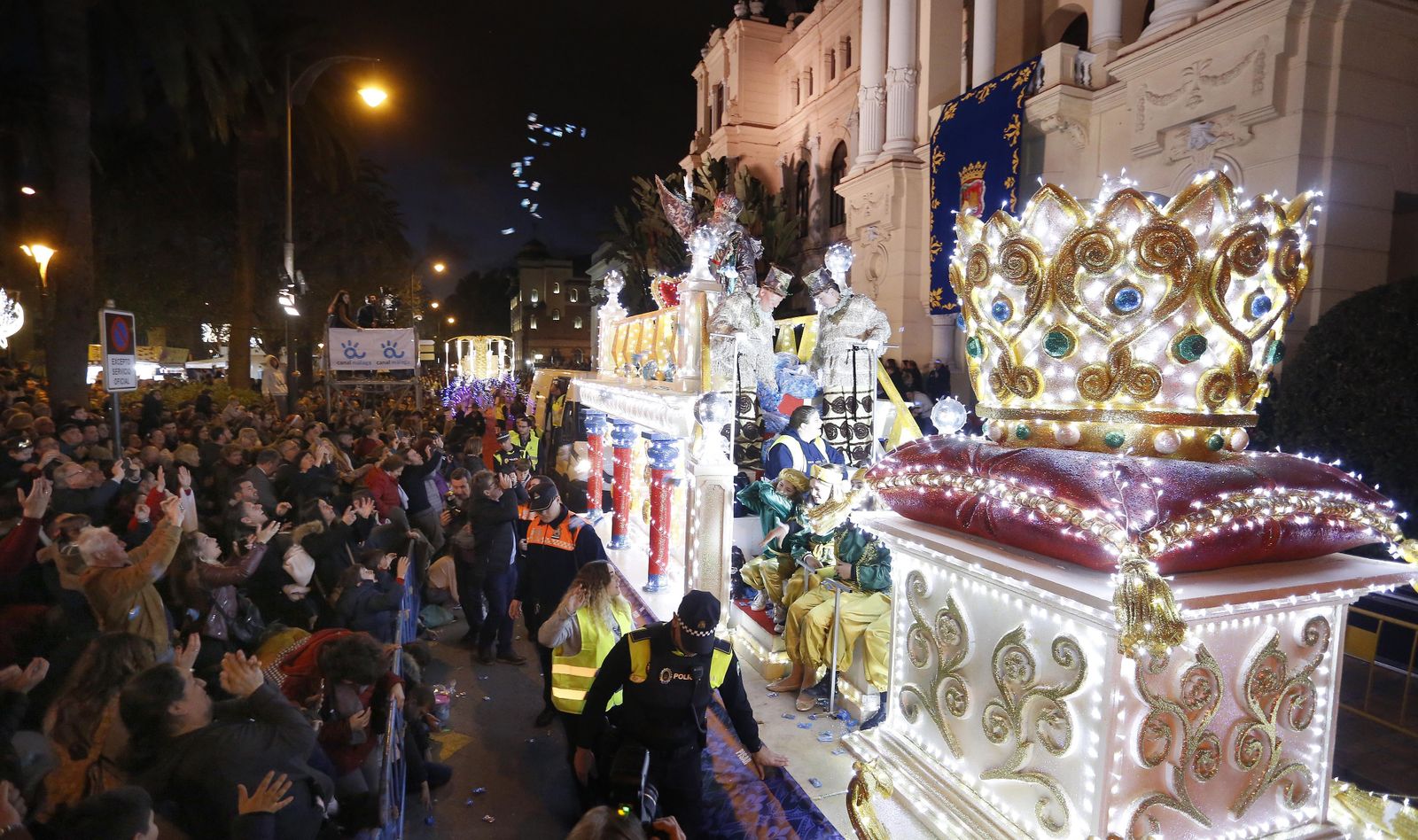 Fotos de la Cabalgata de Reyes Magos en Málaga 2020