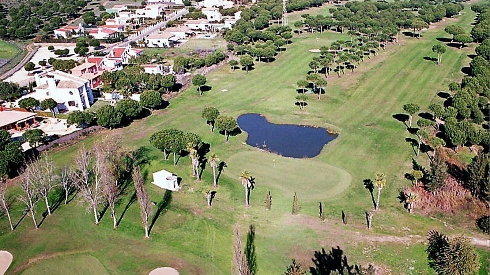 Aljaraque ofrece una amplia oferta de turismo de golf.