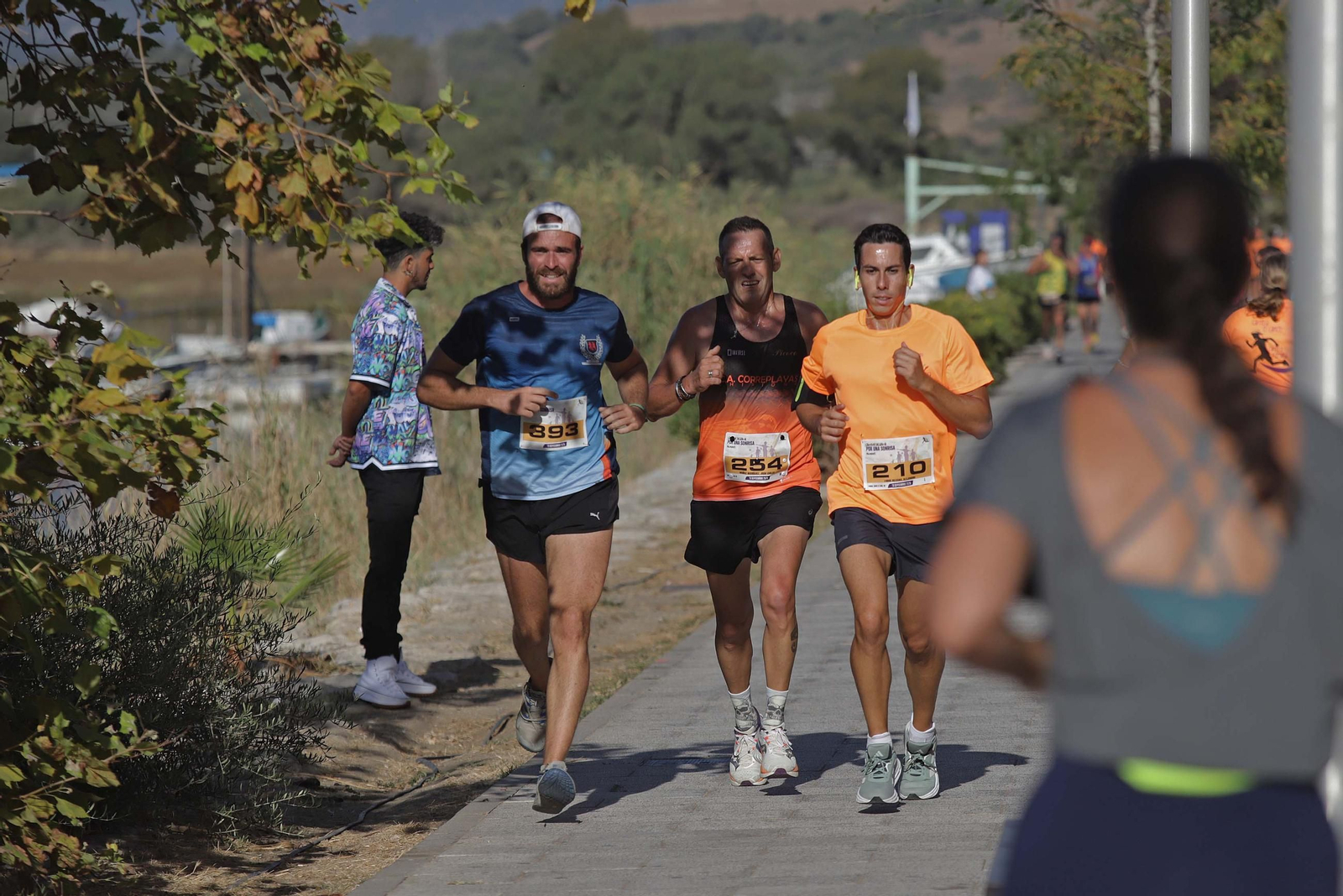 Búscate en las fotos de la VII carrera solidaria Por una Sonrisa en Palmones