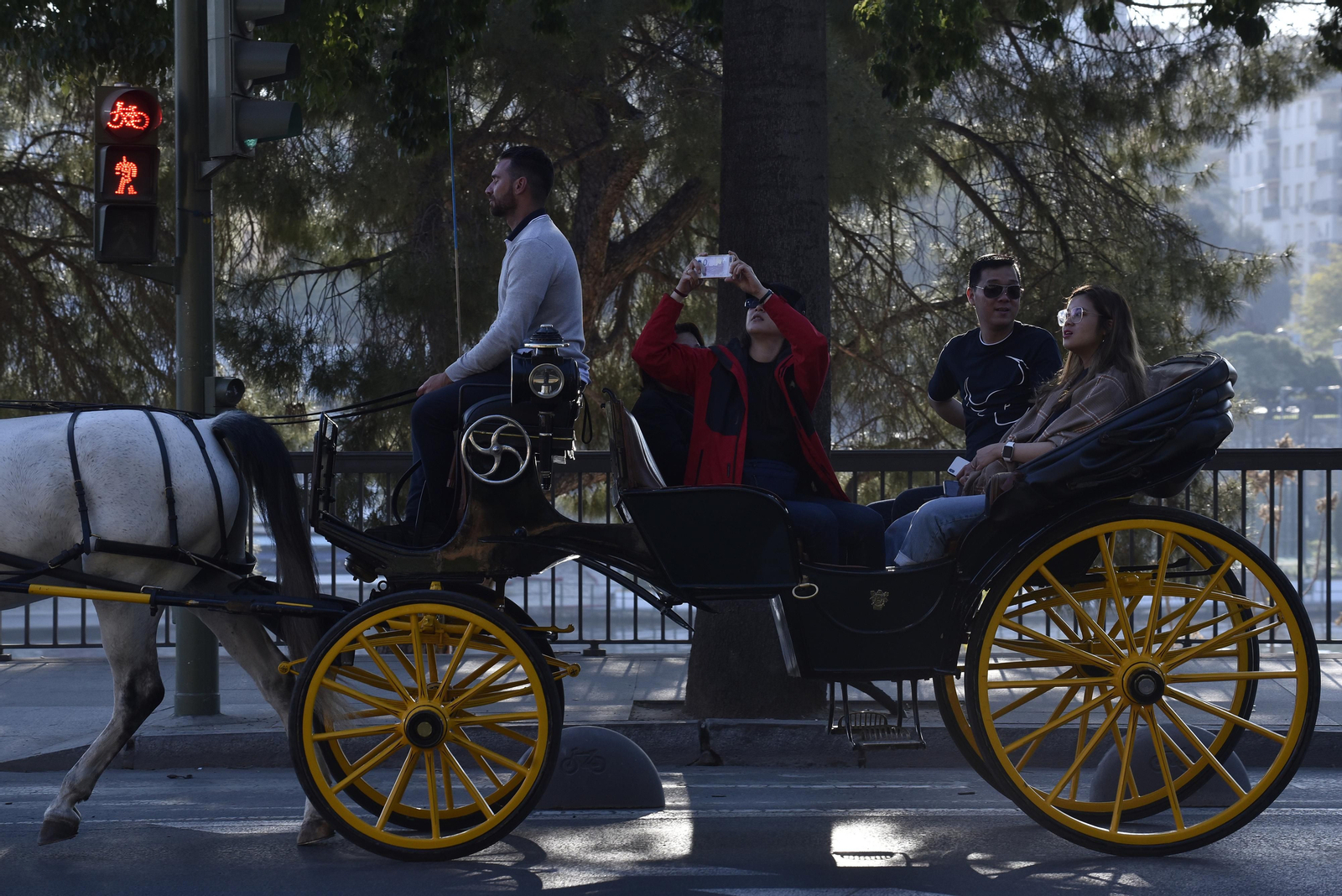 Las calles de Sevilla con menos gente por el Coronavirus