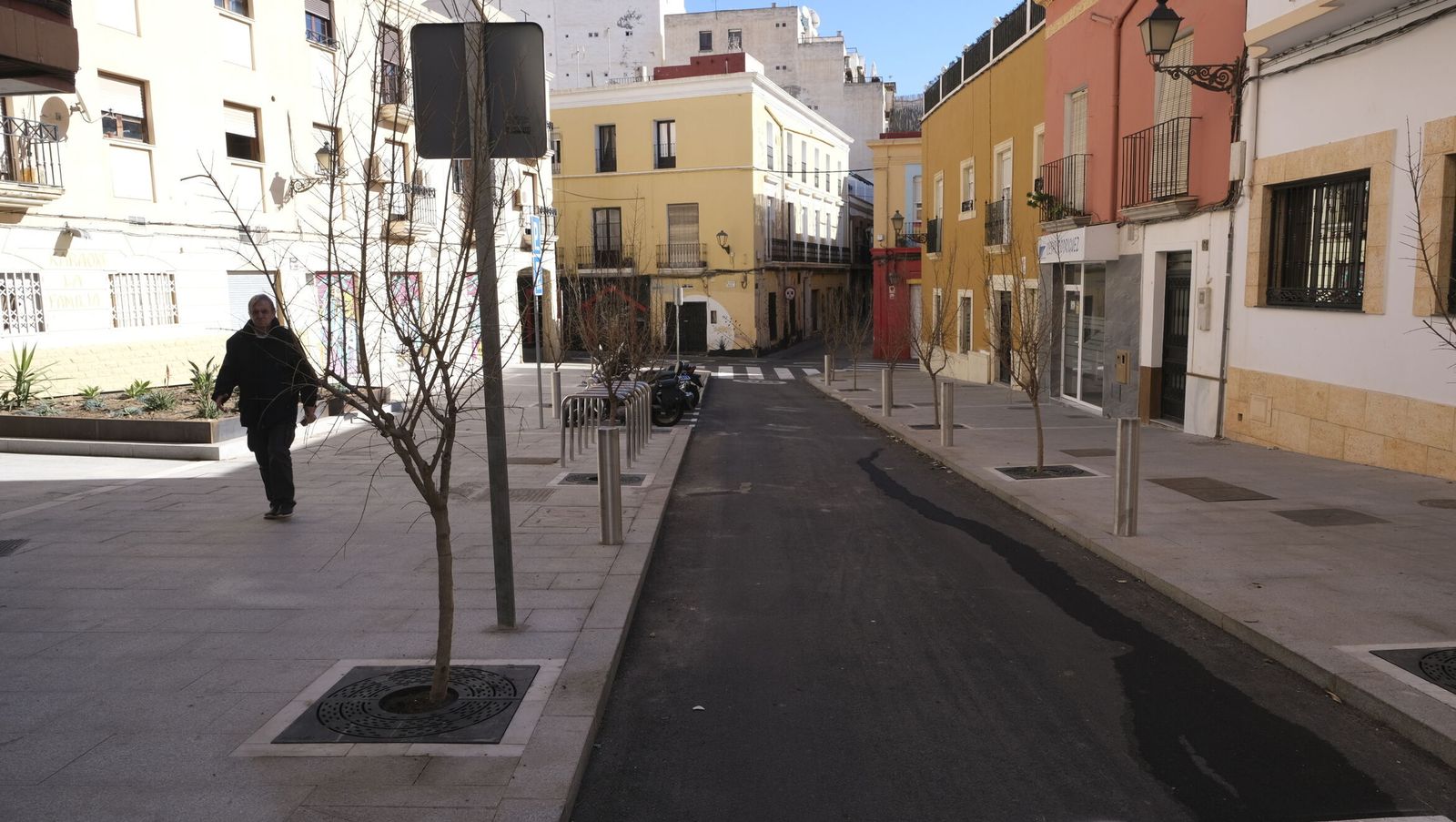 La reformada plaza Masnou cuenta con contenedores soterrados