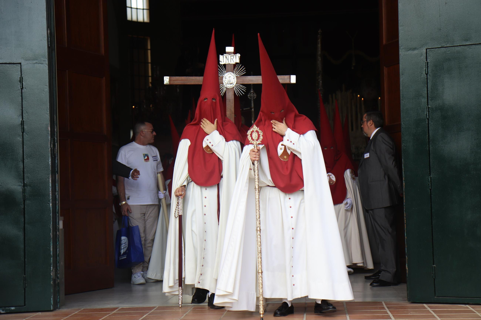 La Hermandad de Padre Pío en la Semana Santa de Sevilla 2025