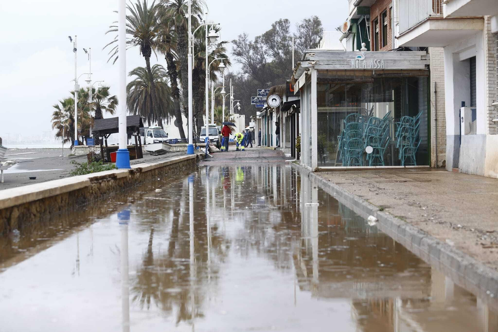 Fotos: Así está la playa de Pedregalejo, en Málaga, tras los efectos del oleaje
