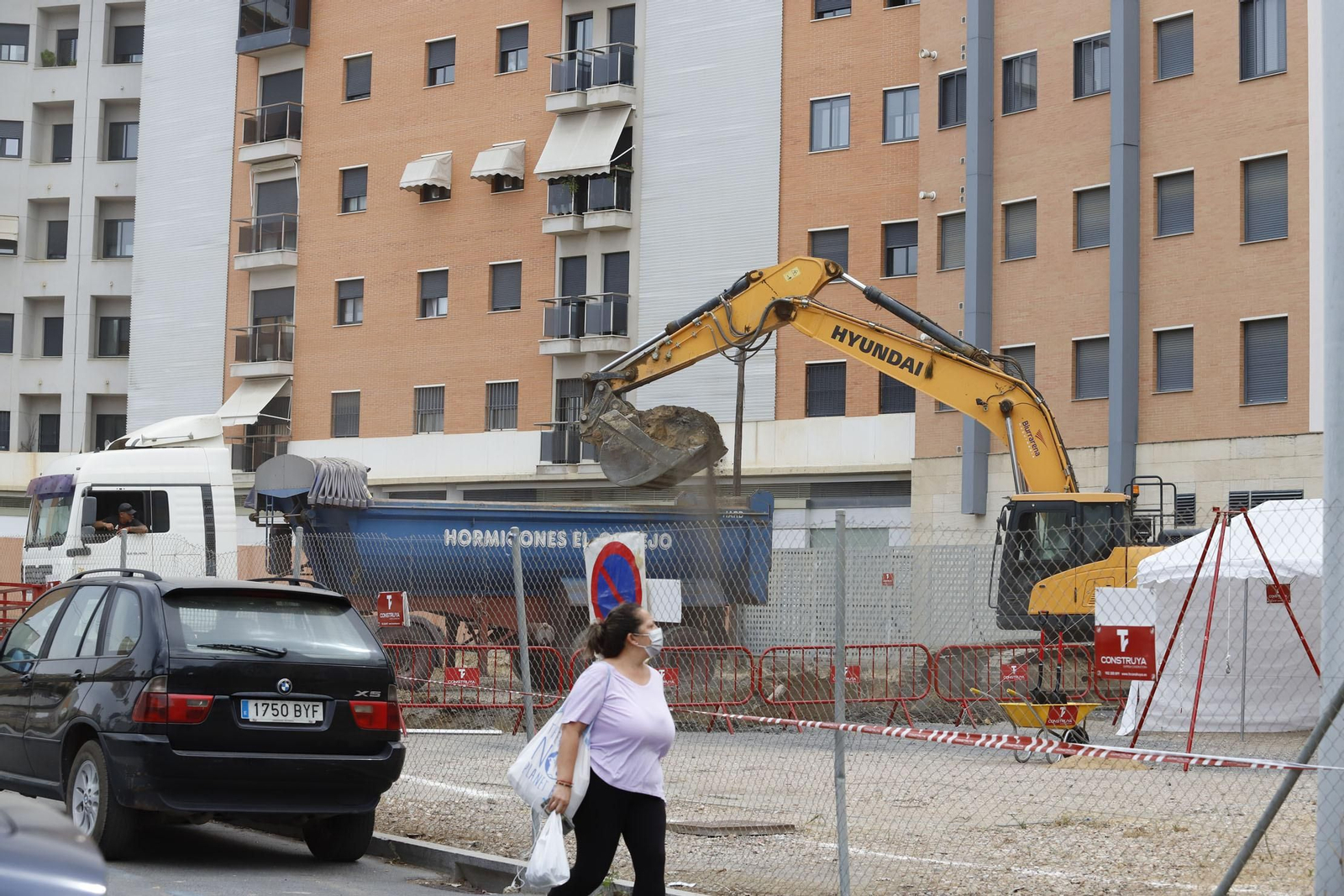 Imágenes del inicio de las obras de construcción de 48 viviendas protegidas en Huelva