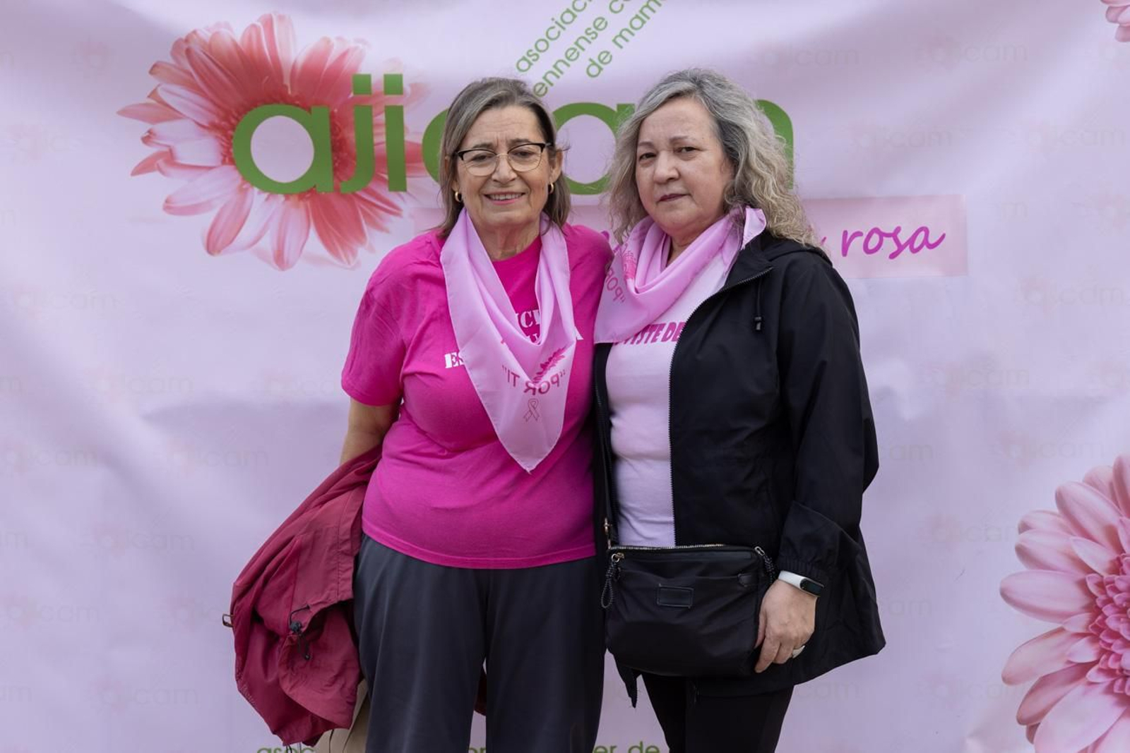 Jaén se viste de rosa con una marcha reivindicativa contra el cáncer de mama