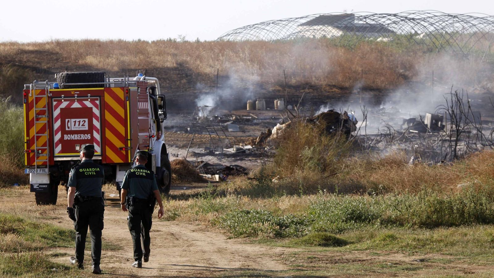 Incendio en un asentamiento chabolista de Lepe.