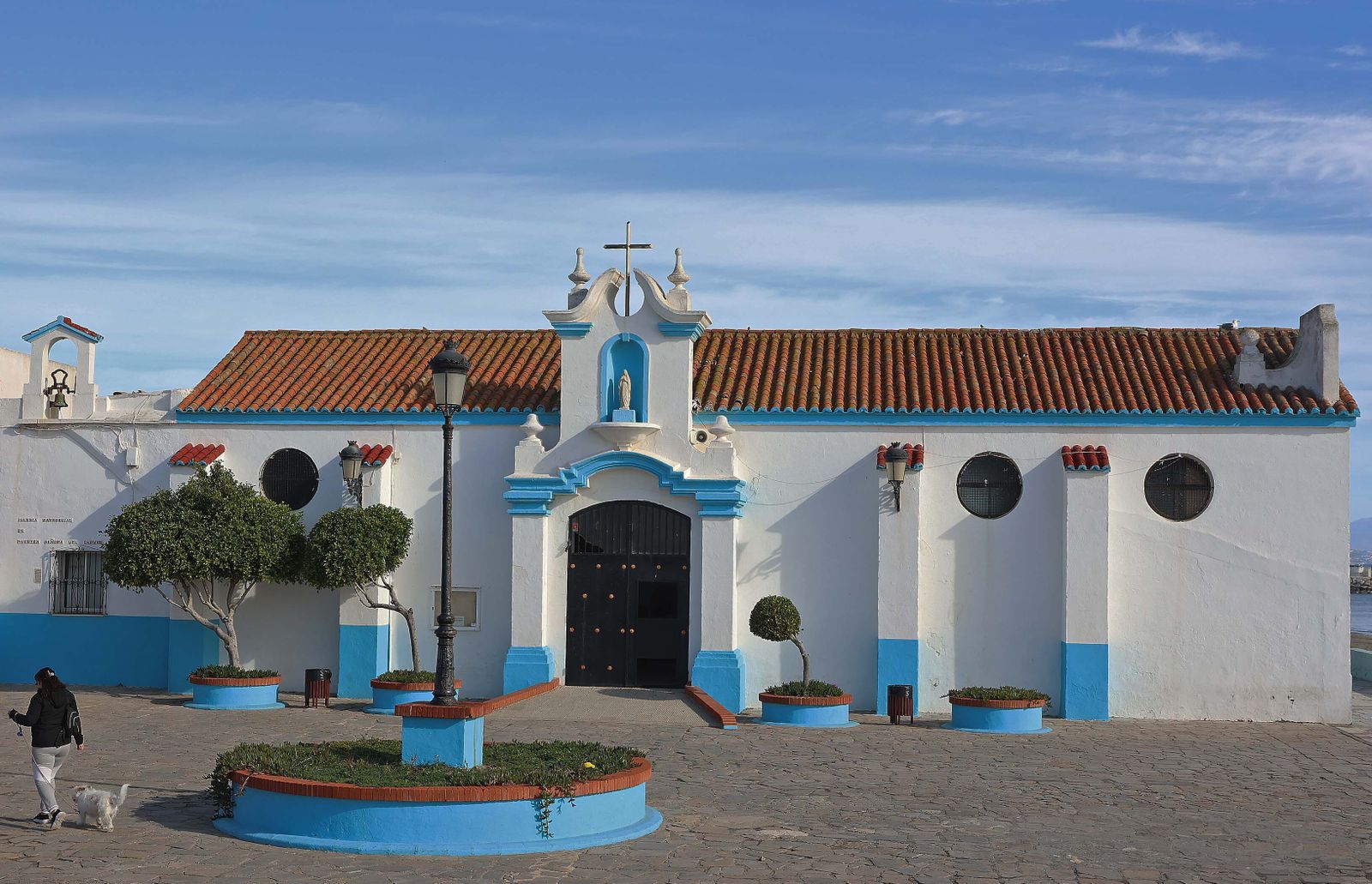 Imágenes de los desperfectos de la iglesia Nuestra Señora del Carmen en La Línea