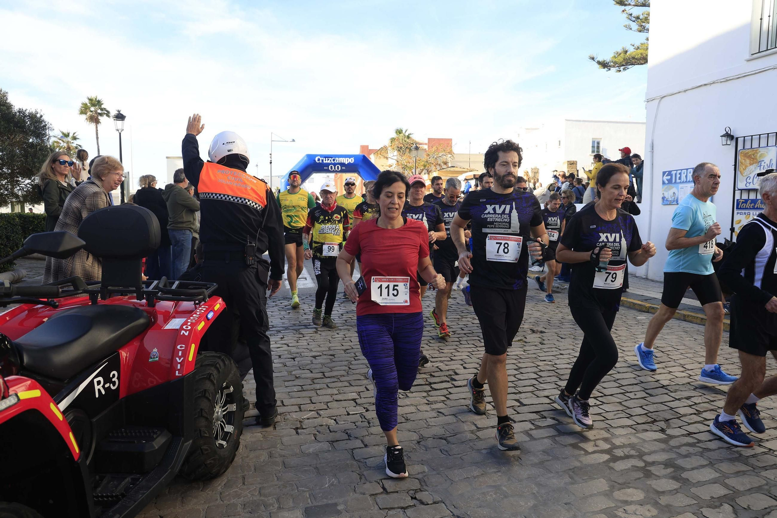 Las fotos de la XVI Carrera del Estrecho-Memorial Pepe Serrano en Tarifa