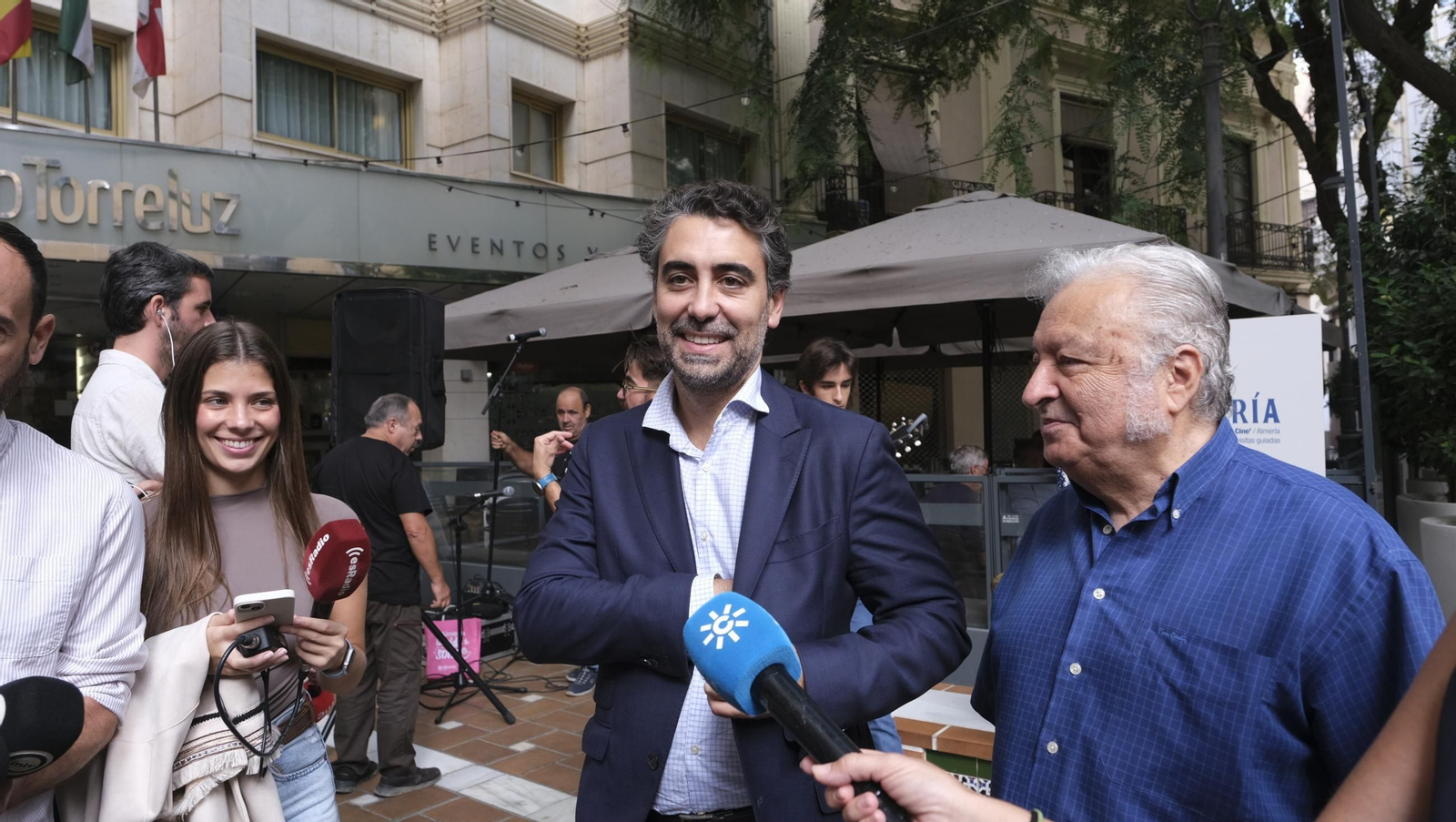 El 85 cumpleaños de John Lennon en Almería, en imágenes