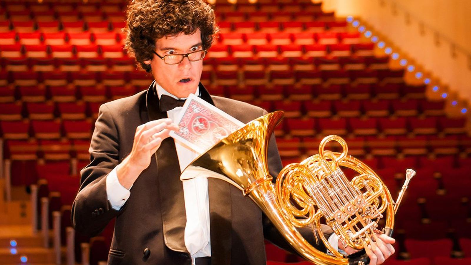 Quiquemago durante un momento del espectáculo '¡Voilà: Música!'