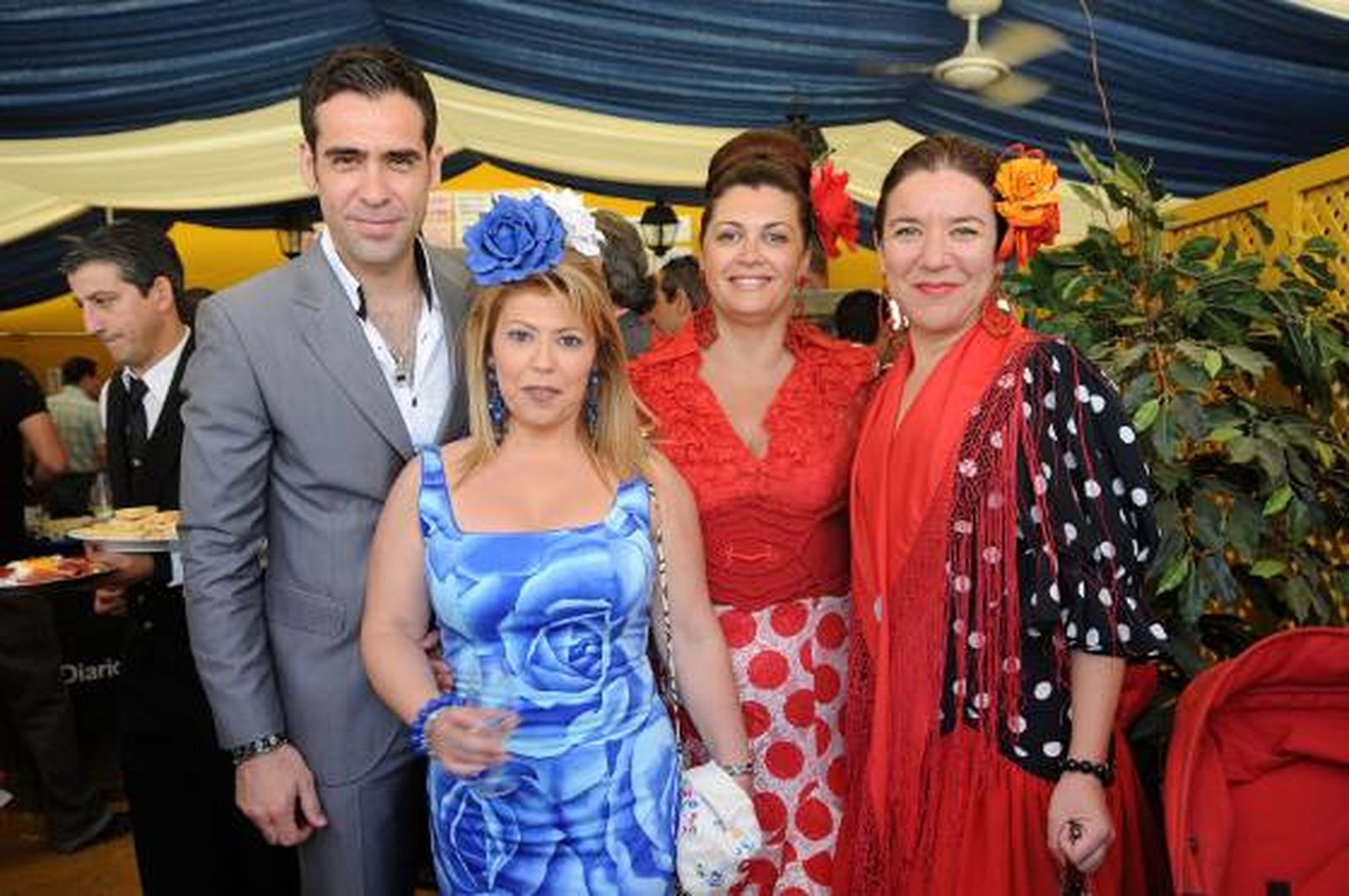 El tenor Ismael Jordi; la diputada Mamen Sánchez; la delegada de Fiestas, Dolores Barroso; y la directora del Teatro Villamarta, Isamay Benavente.

Foto: Manuel Aranda