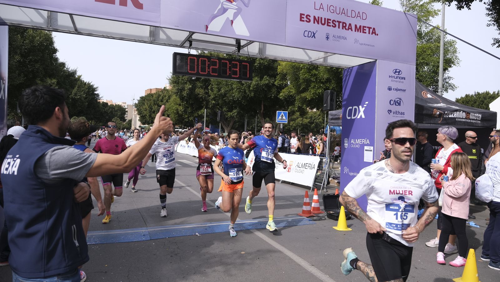Imágenes de la Carrera de la Mujer 2023 en Almería