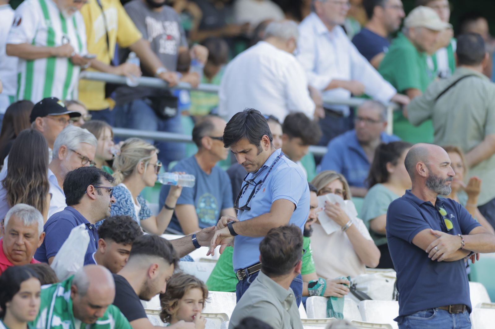 Búscate en la fotos del Betis-Sparta
