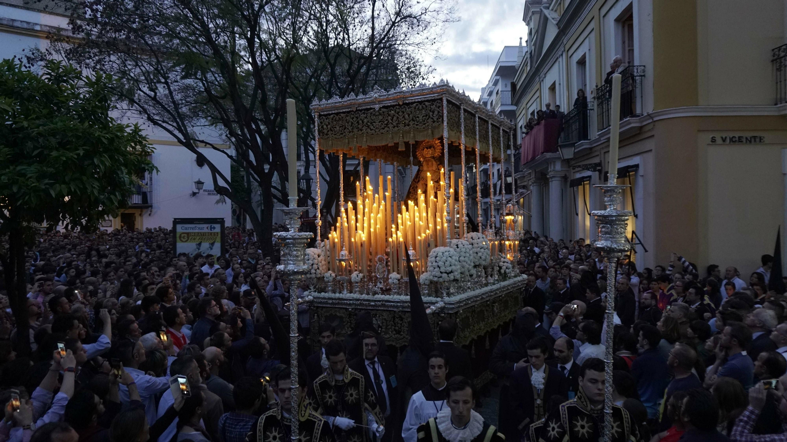 las imágenes de la Hermandad de las Penas de San vicente