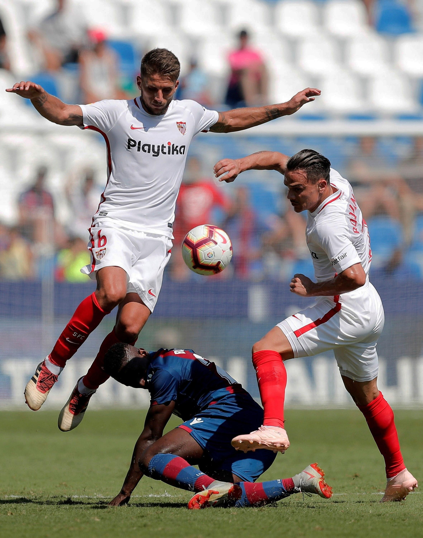 El Levante-Sevilla, en imágenes