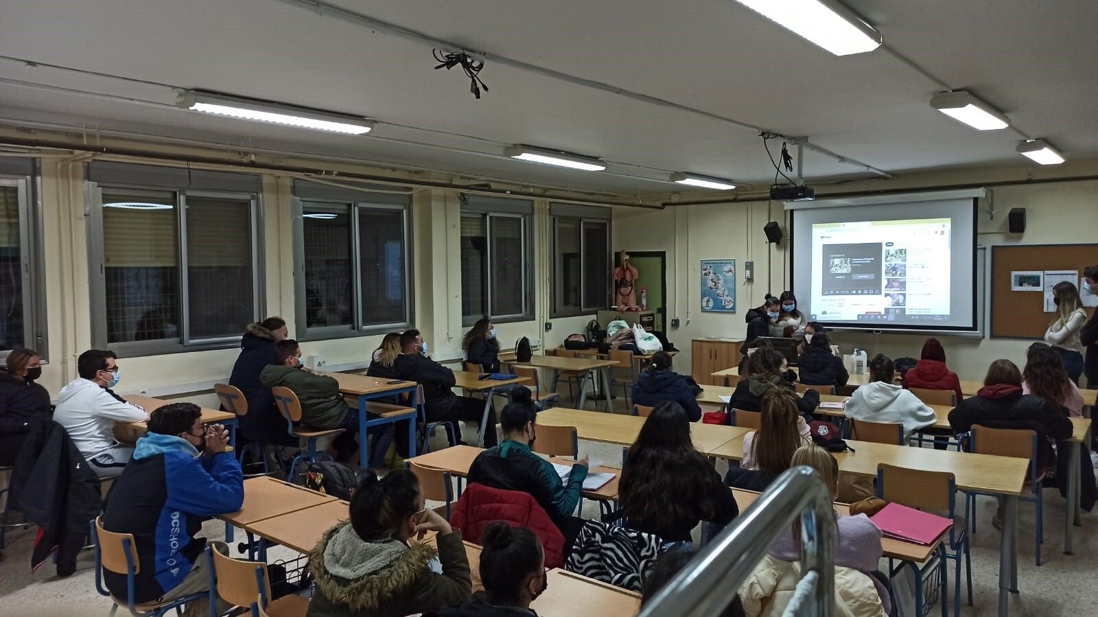 Día Mundial de la Lucha contra el Sida en el IES Sancti Petri de San Fernando