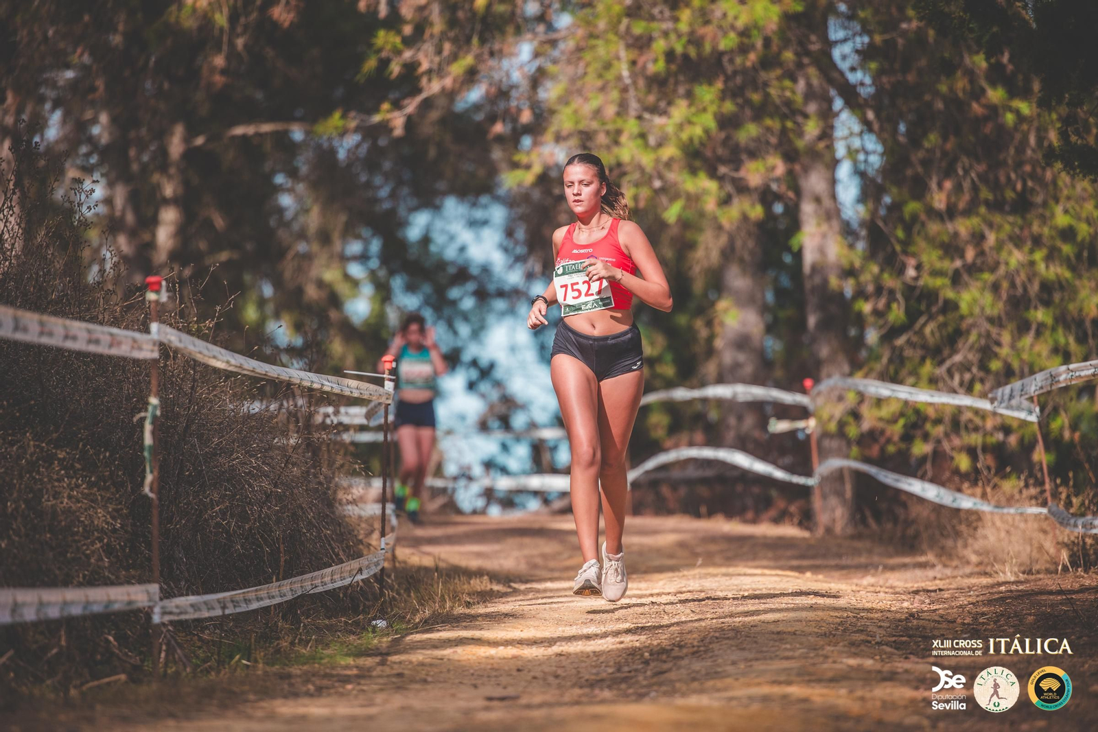 Búscate en las fotos del Cross de Itálica 2025 | 5