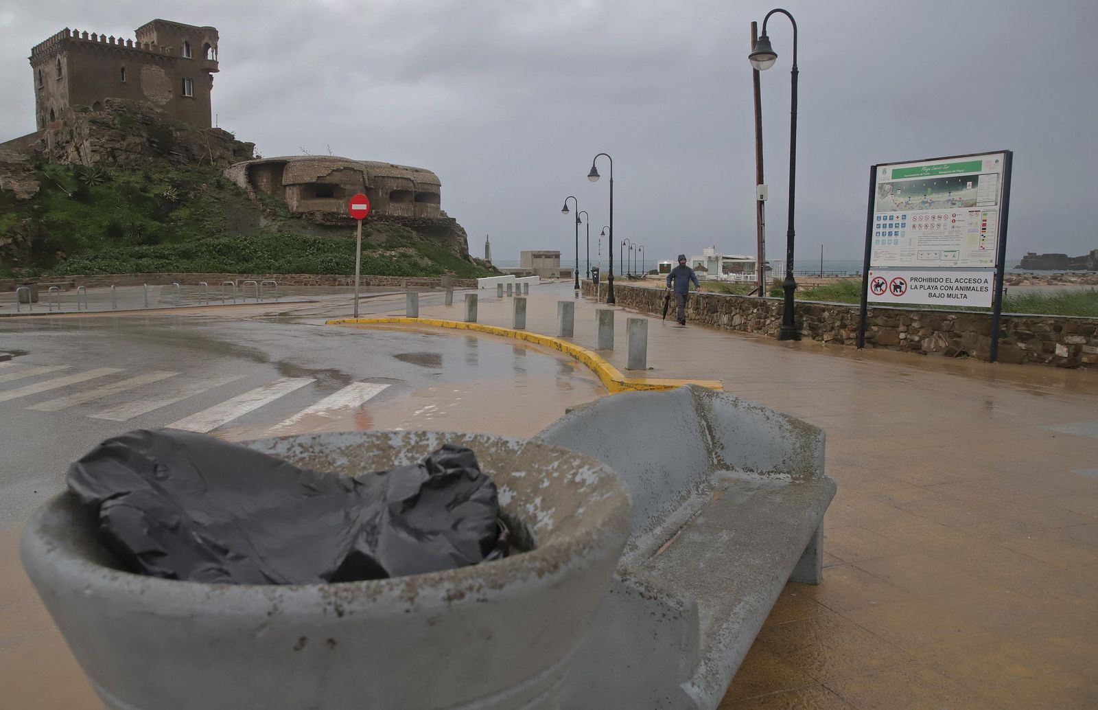 La borrasca Ingrid deja su huella en Tarifa, en imágenes