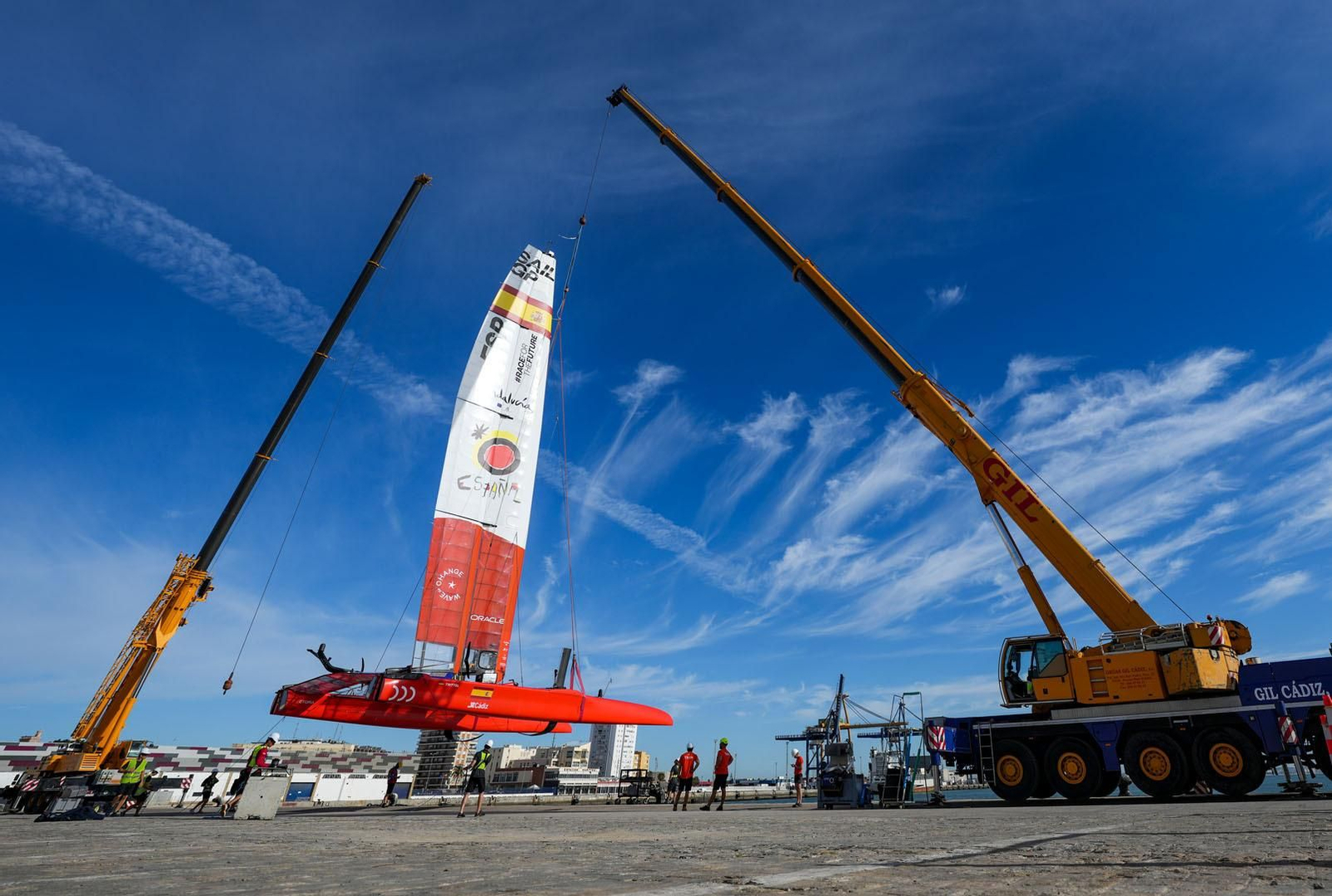 El día a día de la Sail GP en el muelle de Cádiz