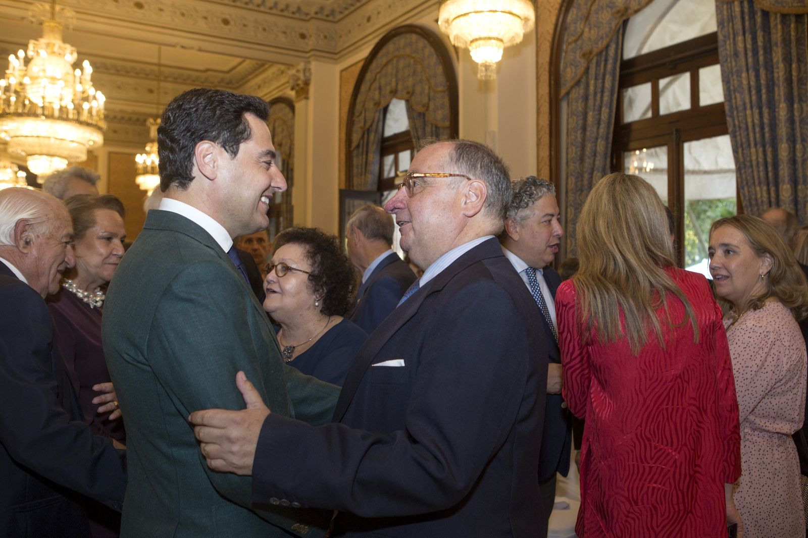 Las imágenes de la entrega de la Beca Manuel Olivencia