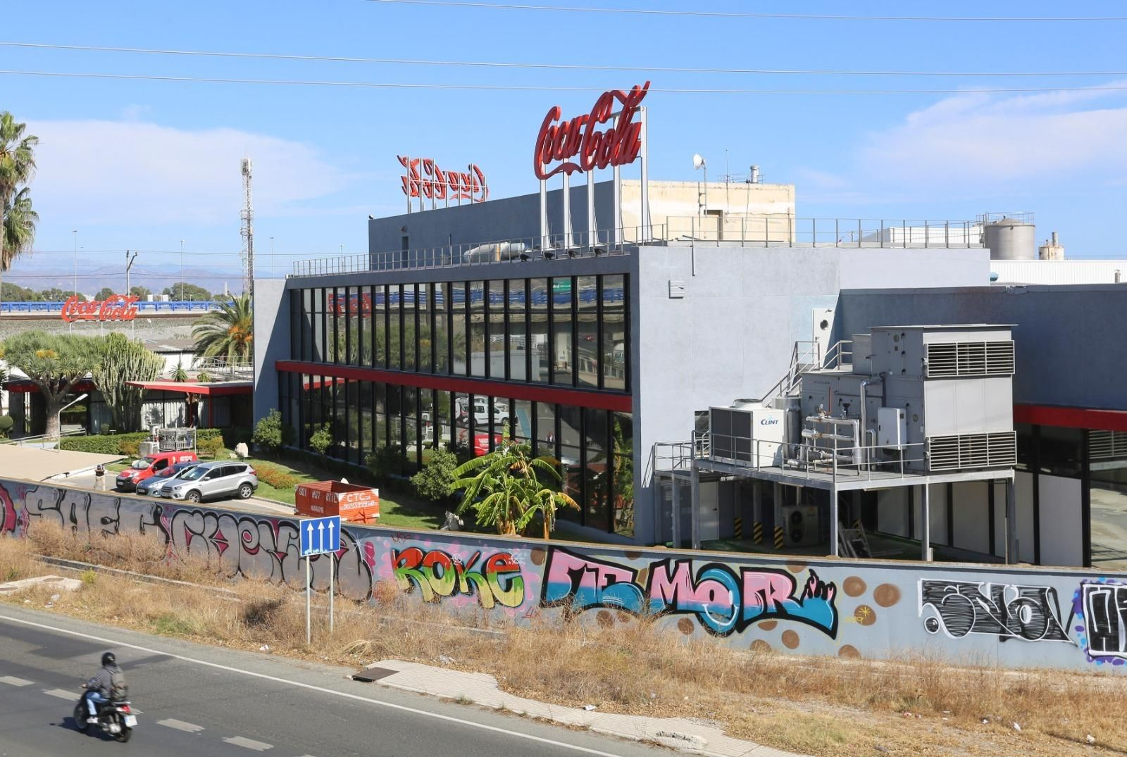 Vista de la fábrica de Coca Cola en Málaga.