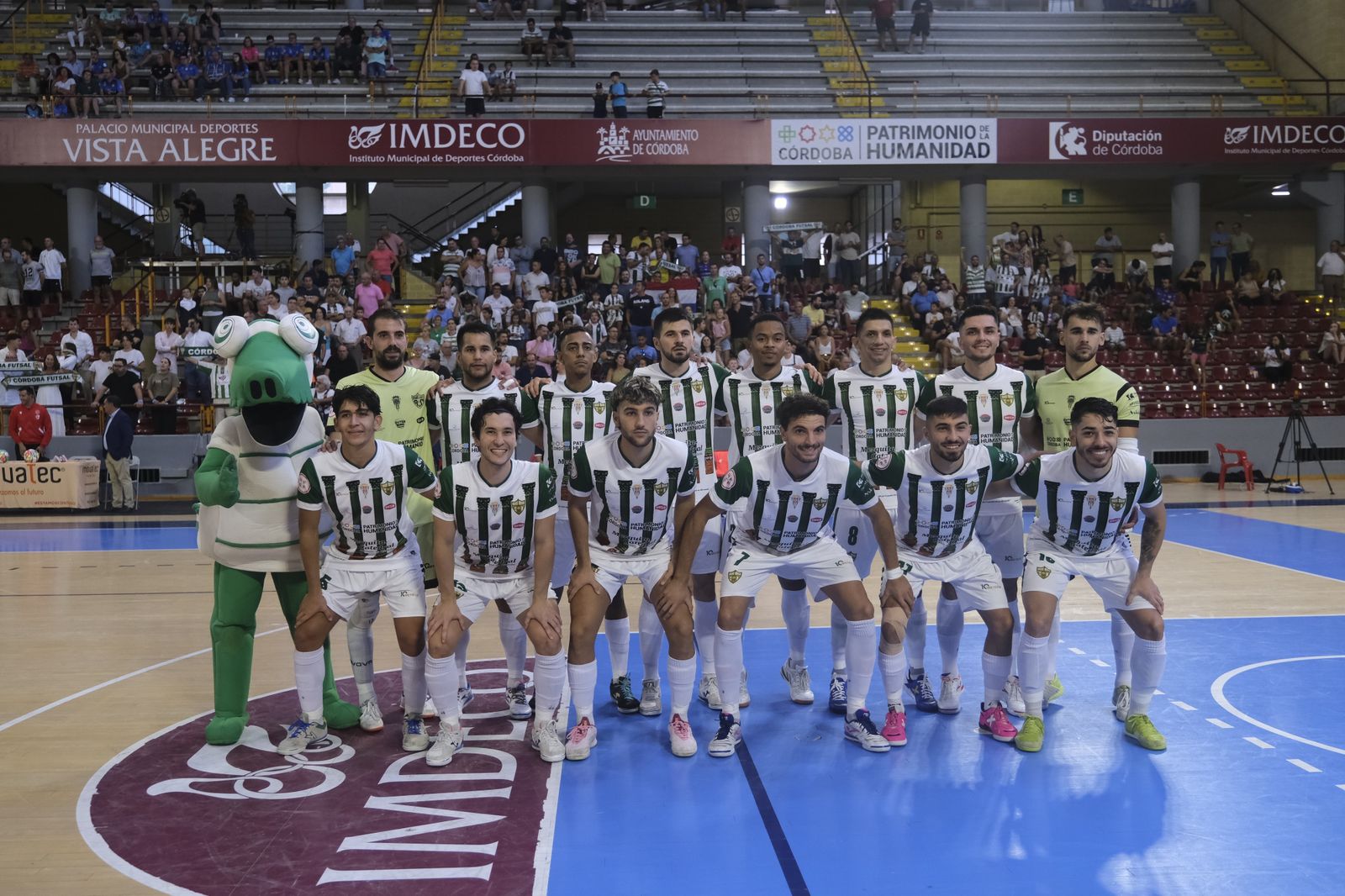 La victoria del Córdoba Futsal ante el Viña Albali Valdepeñas, en imágenes