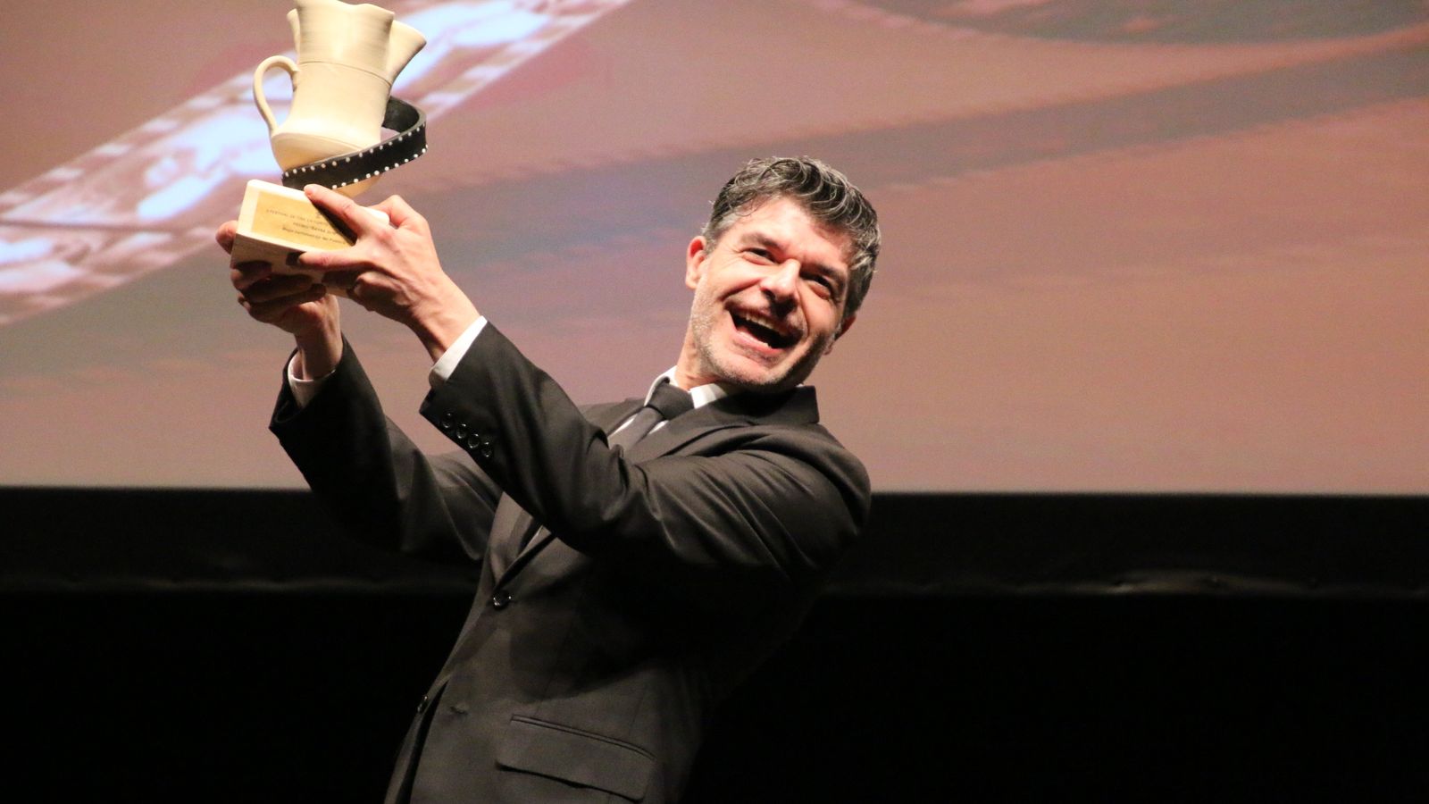 Nacho Guerreros subió a recoger dos premios.