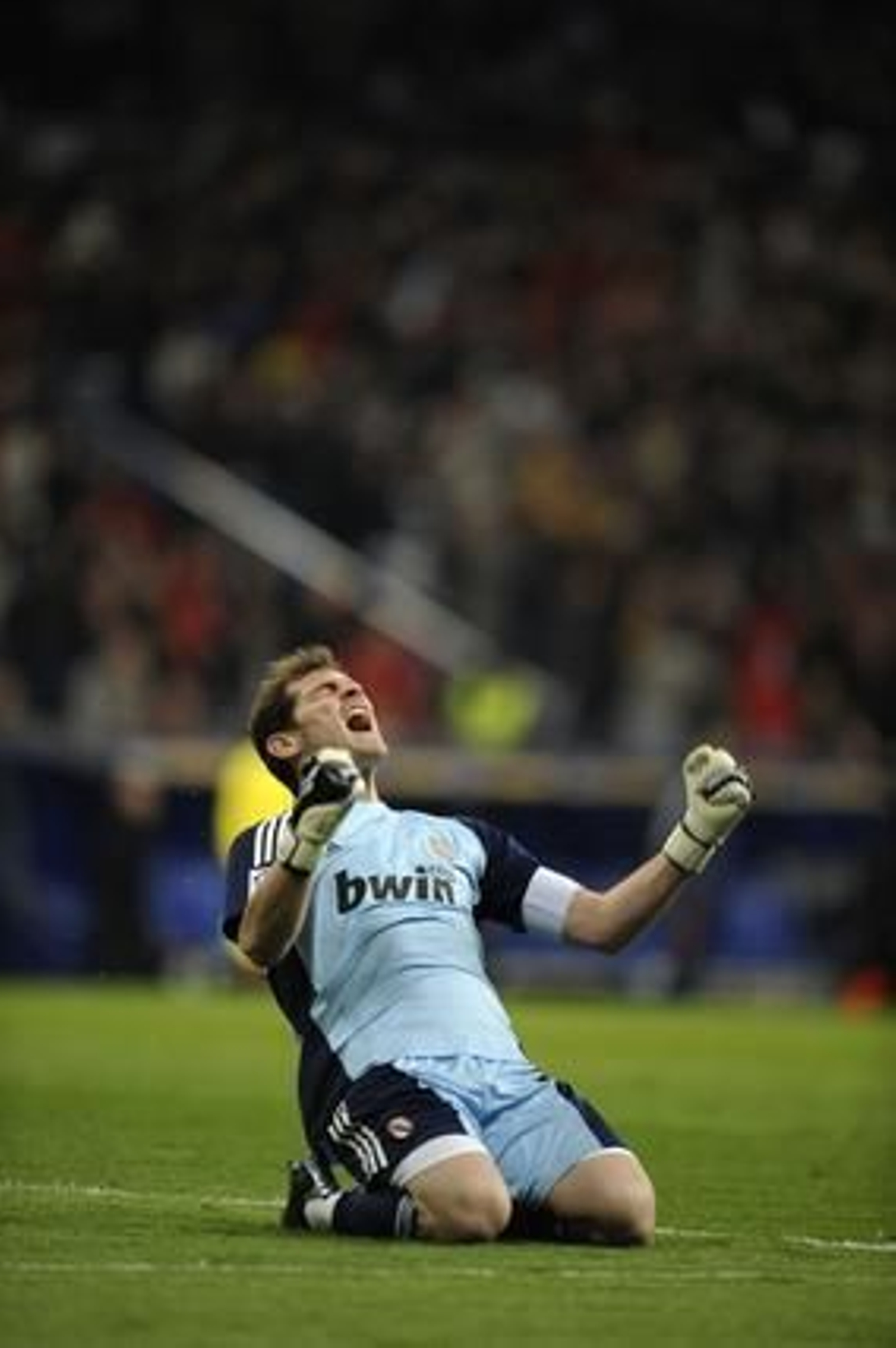 El Sevilla cae en el Bernabéu pese a jugar con un jugador más durante casi media hora. / AFP