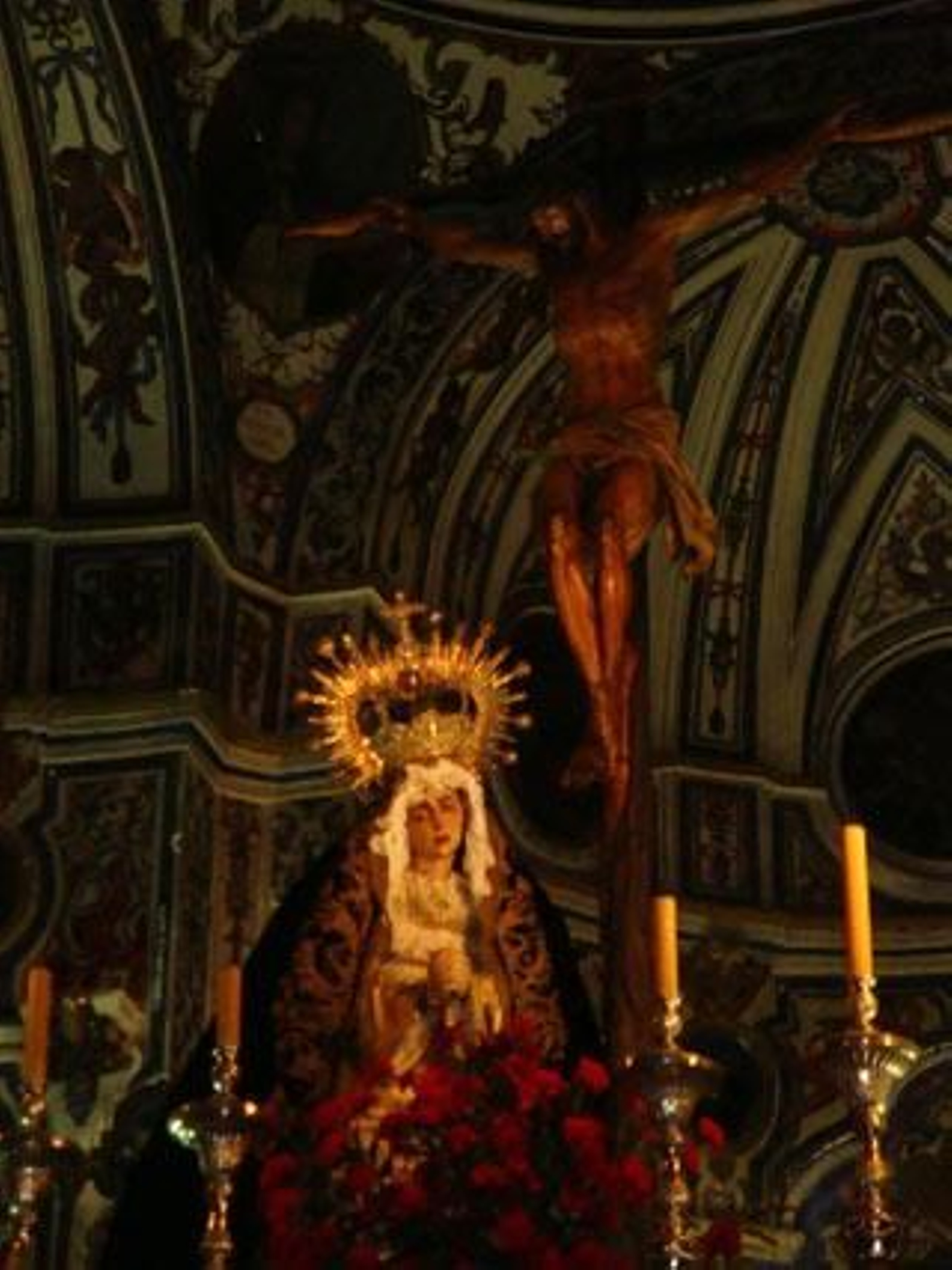 Virgen Dolorosa y Crucificado de San Alberto.