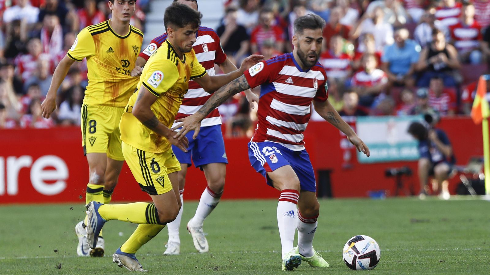 Perea debutó como titular pero sólo jugó 45 minutos.
