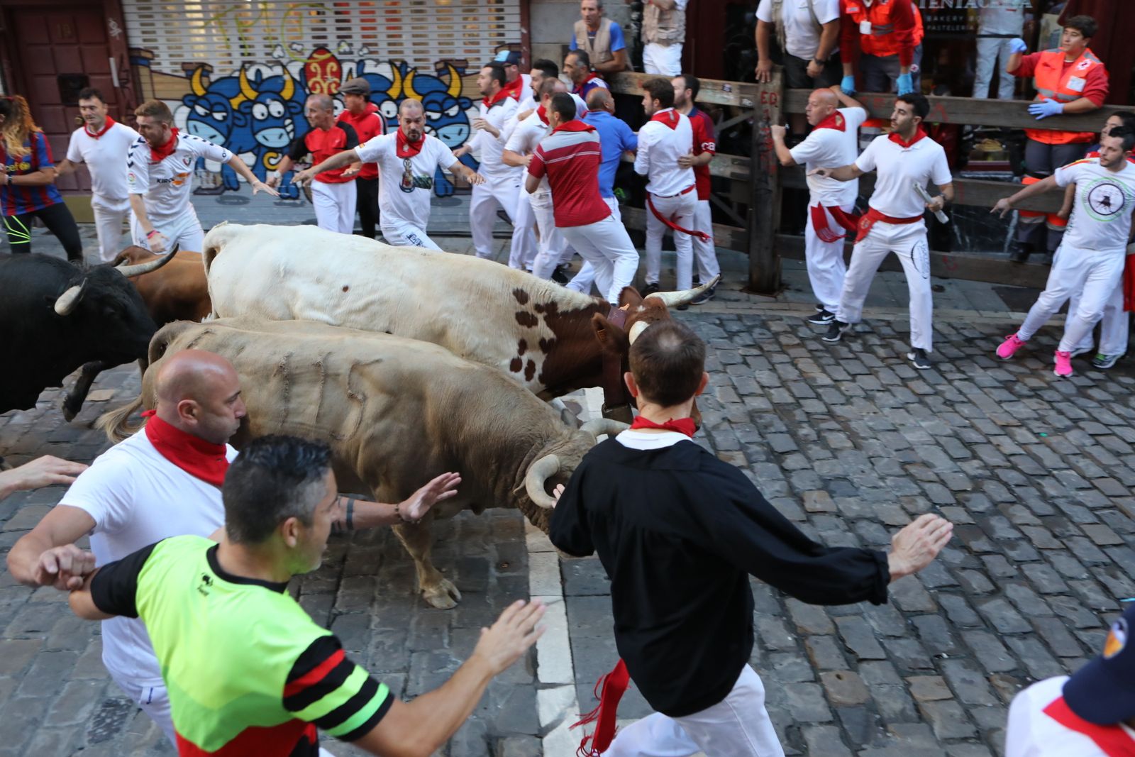 Las imágenes del sexto encierro de San Fermín 2019