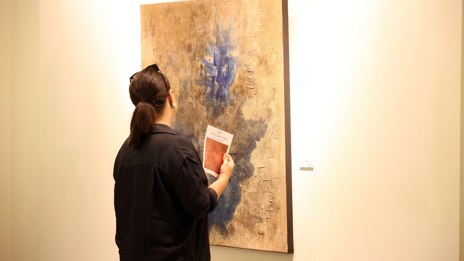 Imágenes de la exposición ‘Cádiz, viento, mar y vino’ de la artista Mariola Naranjo en los Claustros de Santo Domingo de Jerez