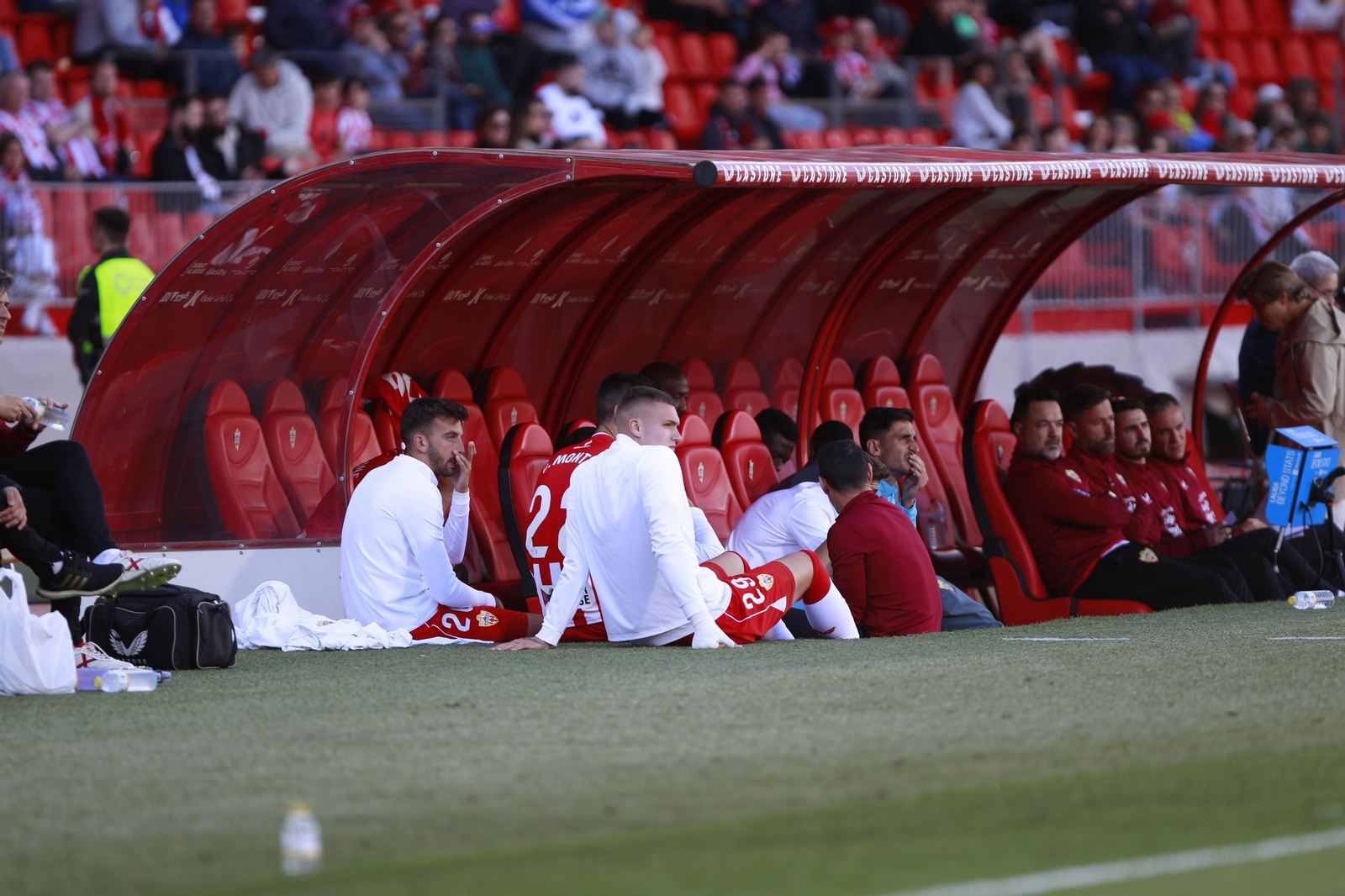 Las imágenes del triste descenso de la UDA ante el Getafe