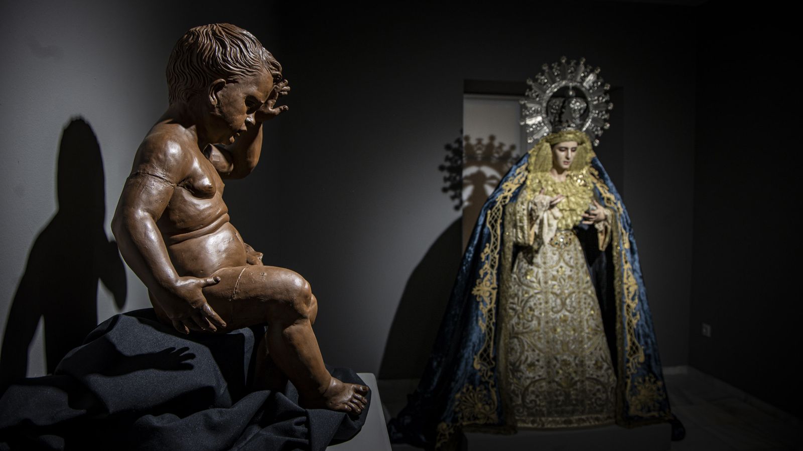 Las imágenes de «El sueño de un niño», la exposición del imaginero Luis González Rey en Cádiz