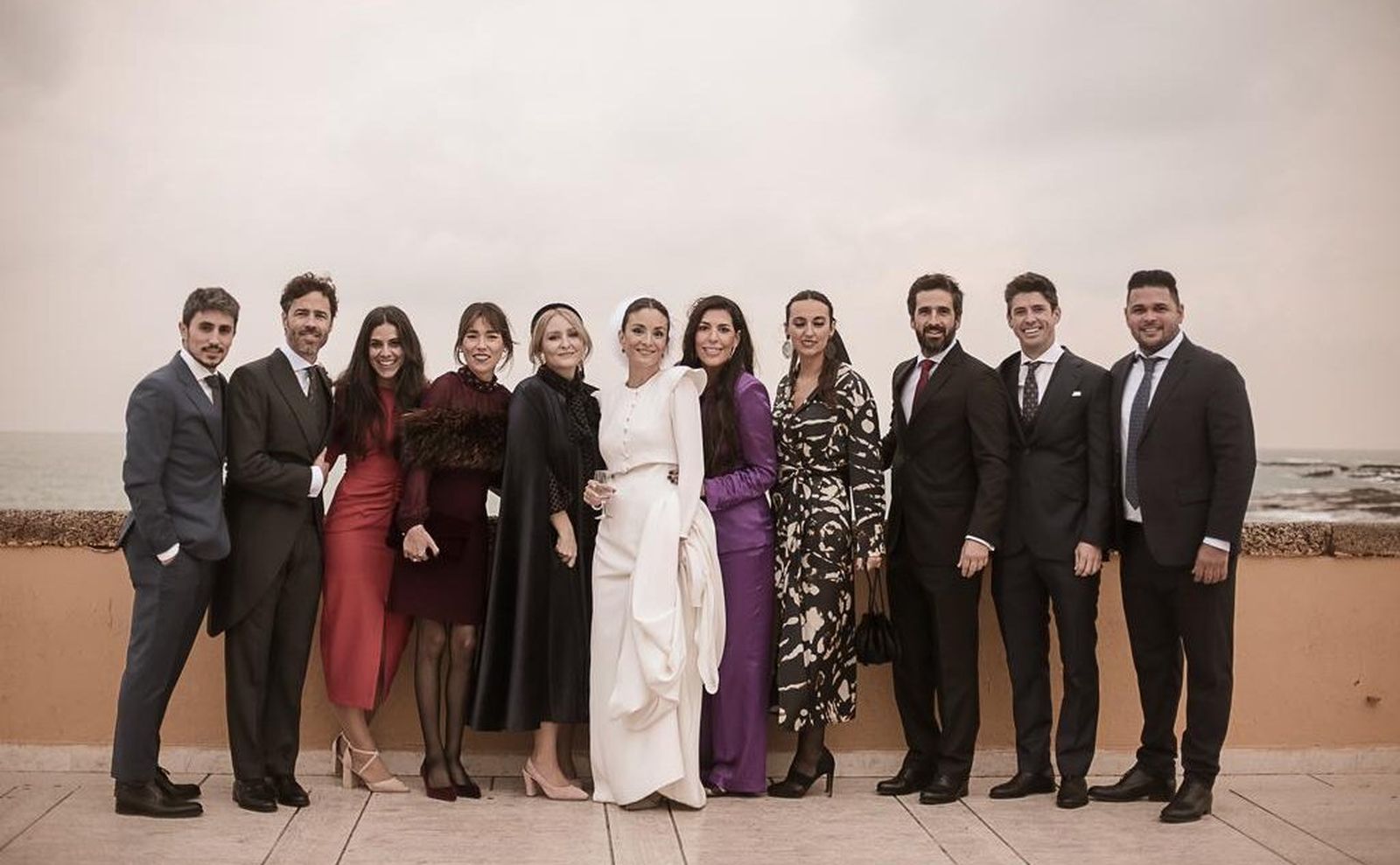 Pedro Rodríguez, Jose Luis Costa, Marisa González, Maite Uribe, Sandra Fernández, Mila González, Sara Rodríguez, Ana Aguilar, Álvaro Sáez, Ale Cañadas y Tiago Silva.
