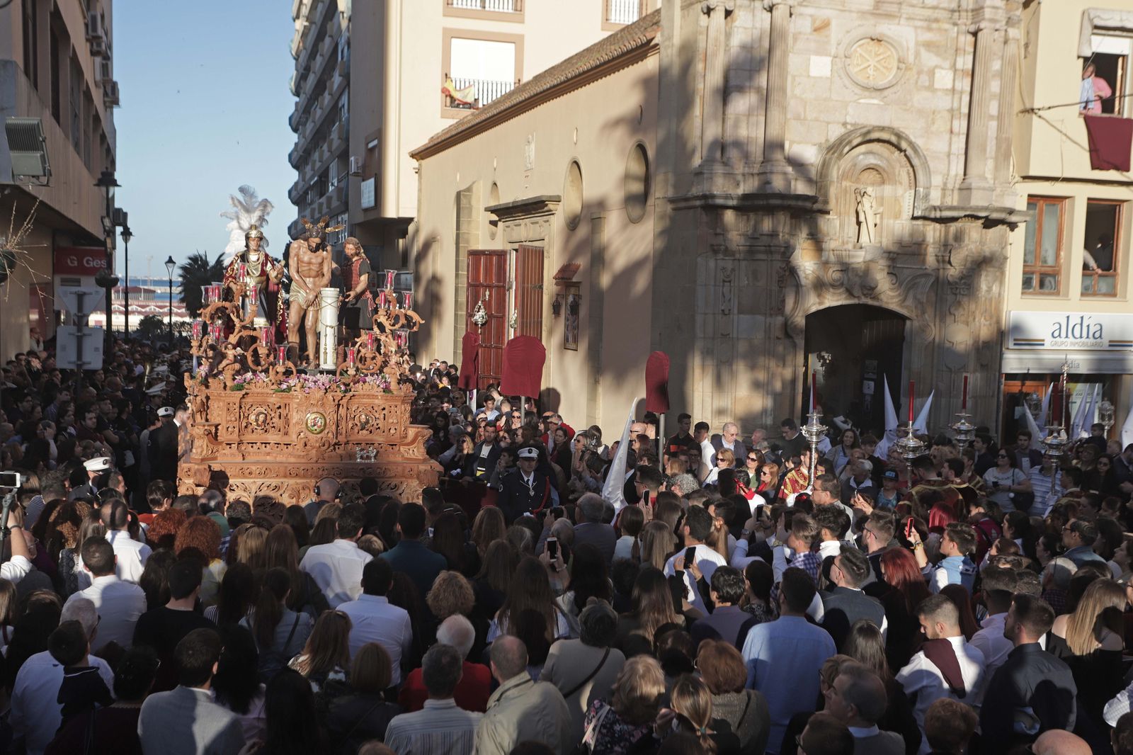 Nuestro Padre Jesús Atado a la Columna, junto a la capilla de Europa en 2019.