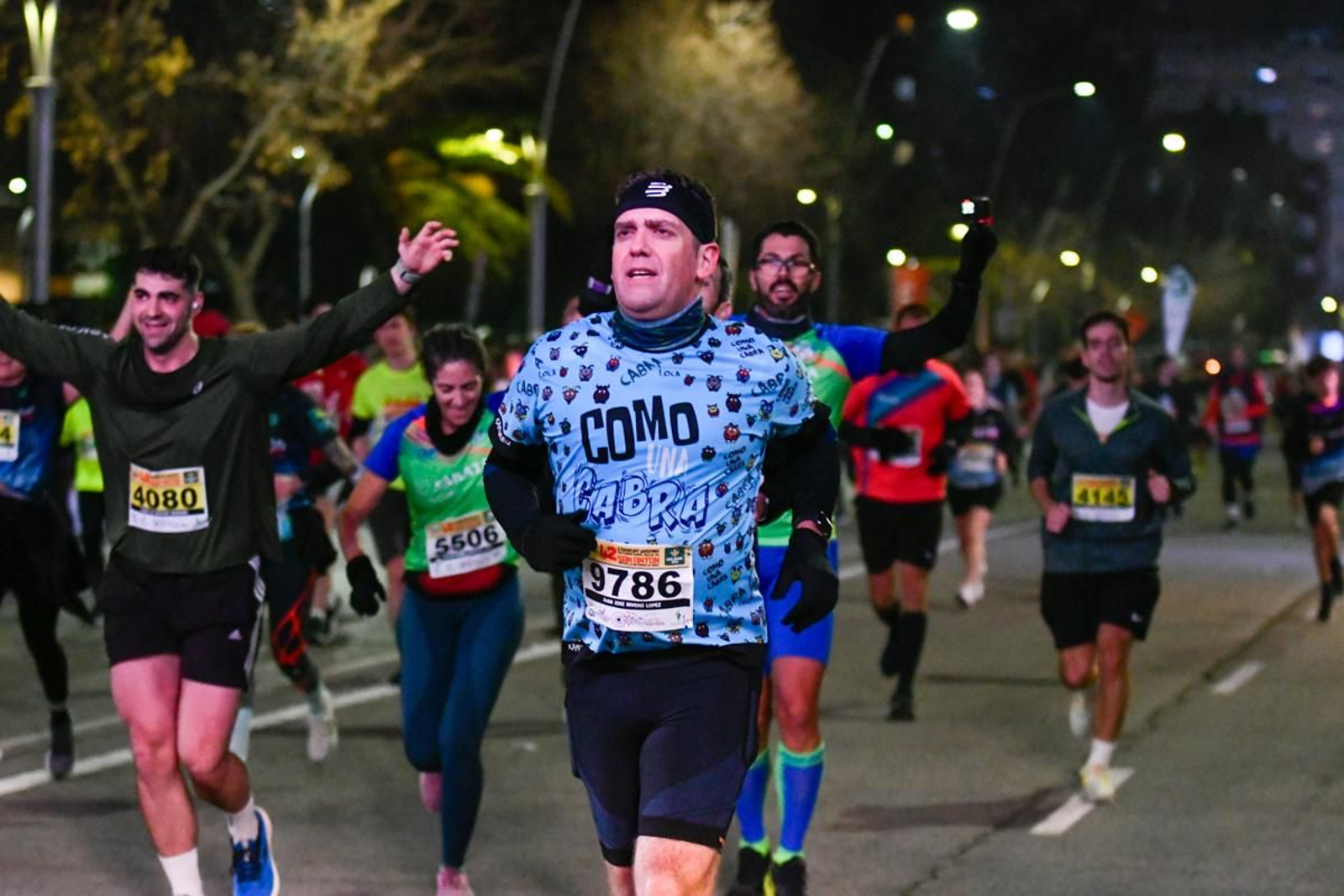 En imágenes: búscate en tu llegada a meta de la Carrera de San Antón 2025 (9)