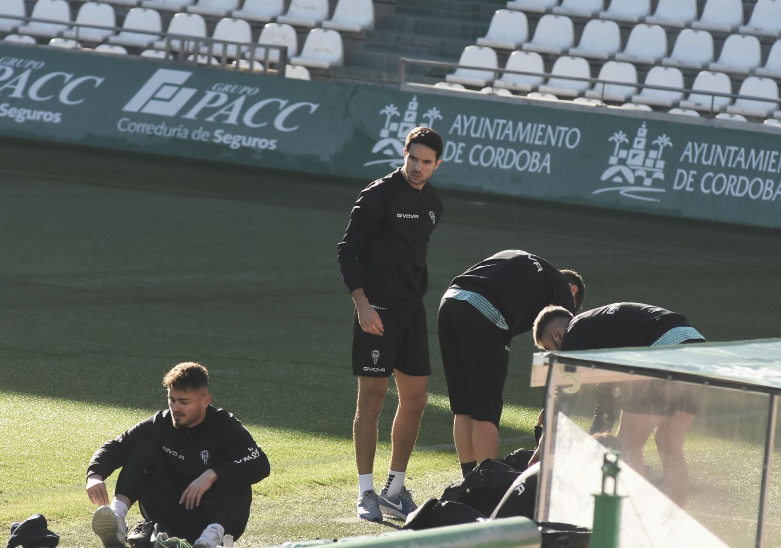 El regreso al trabajo del Córdoba CF tras el parón navideño, en imágenes