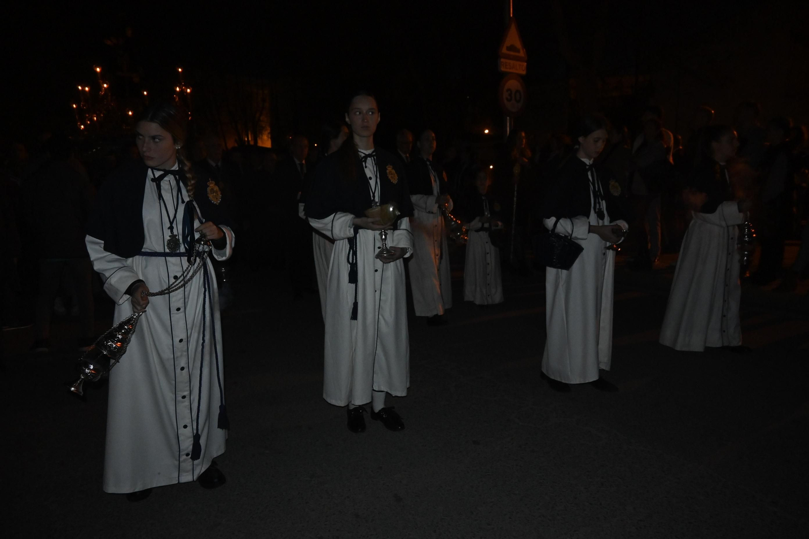 El Vía Crucis de la Semana Santa de Huelva, en imágenes