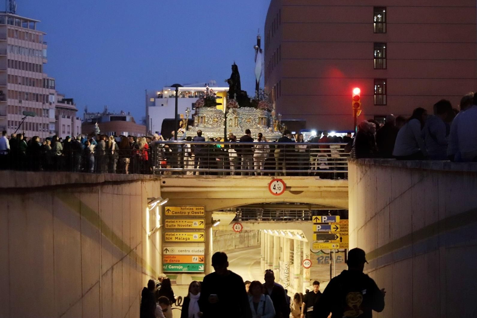 Las fotos del Santo Traslado en el Viernes Santo en Málaga