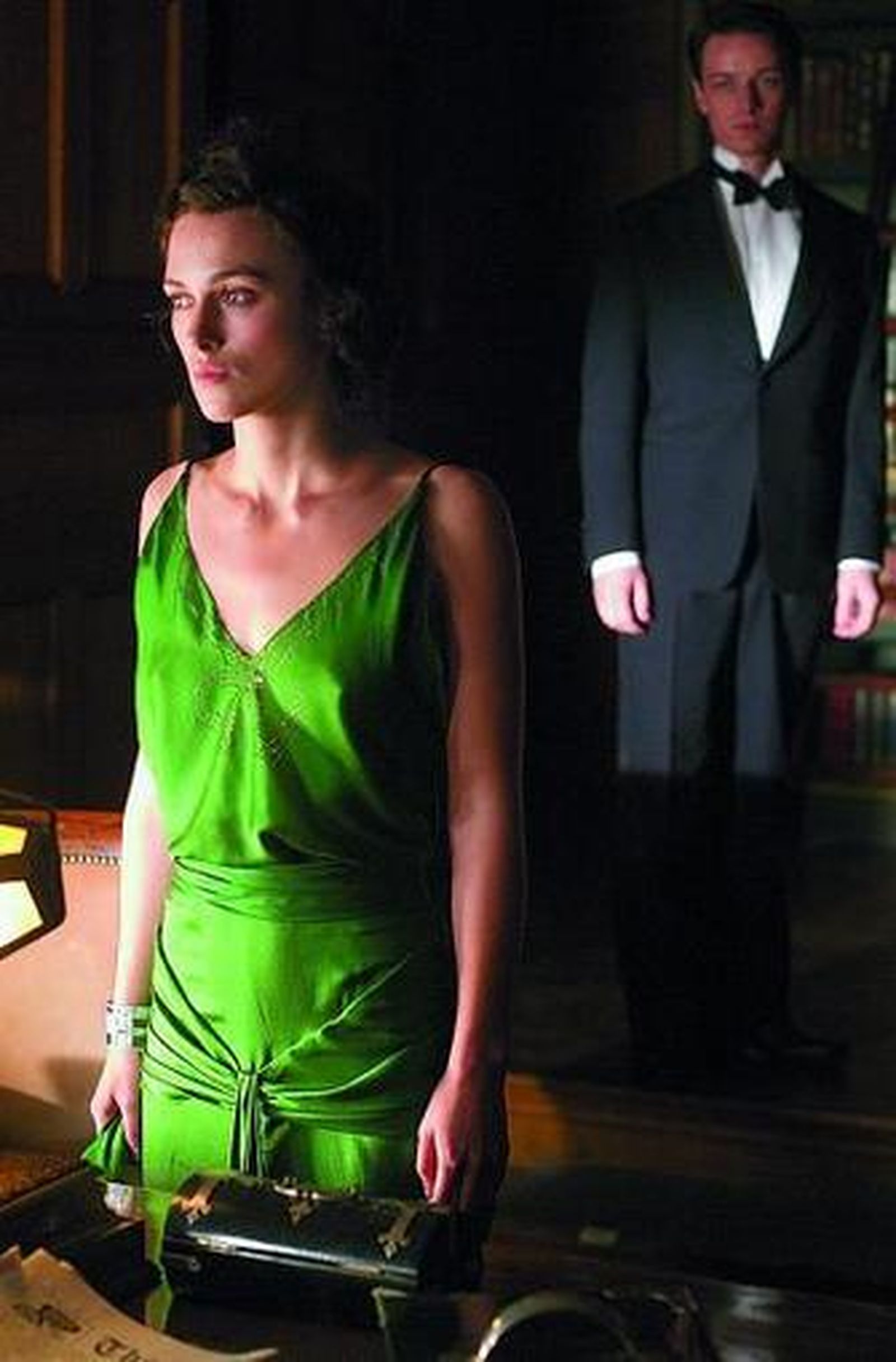 Keira Knightley luce diseño de Jacqueline Duran.