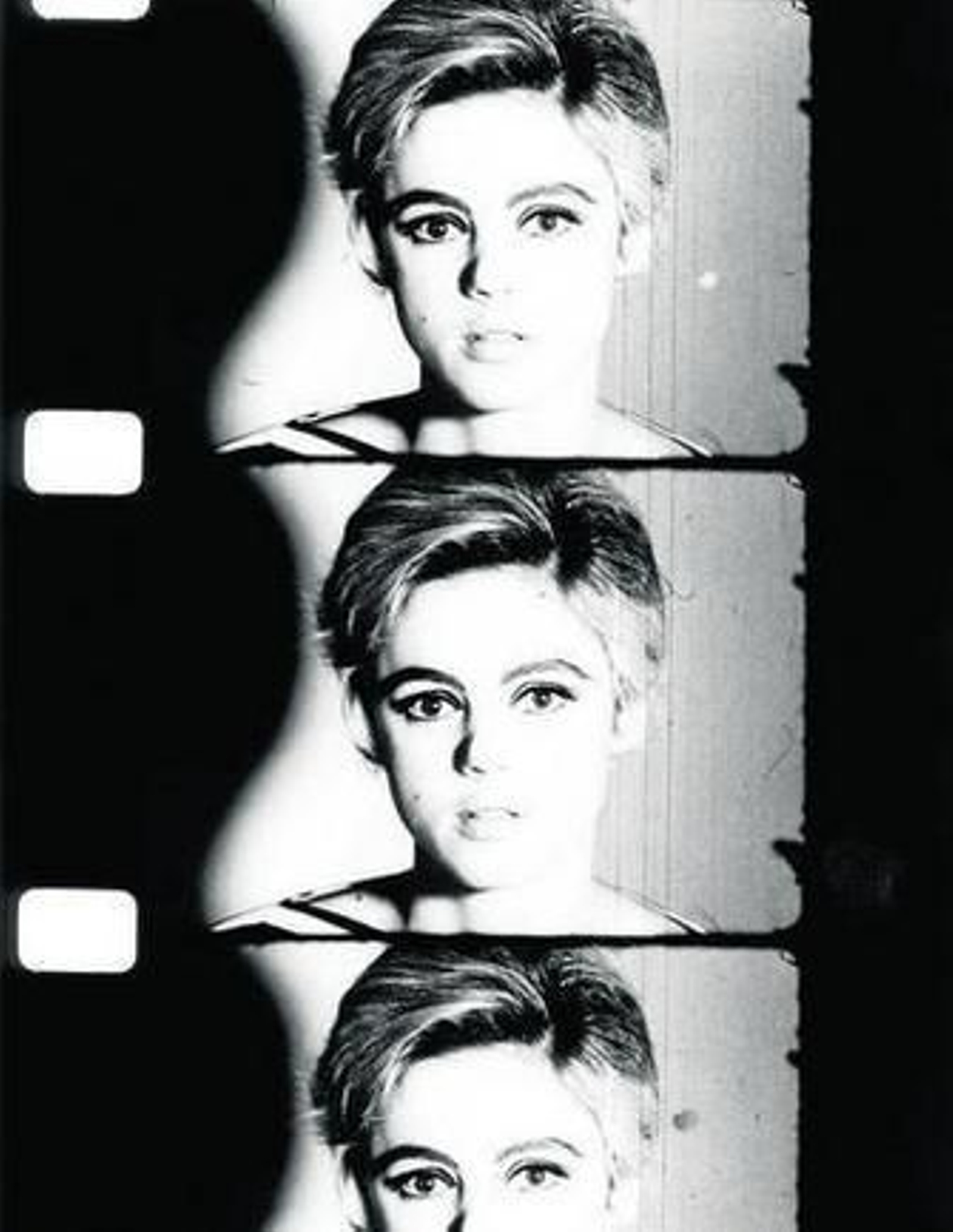 1. Un 'screen test' de la musa de Andy Warhol, la actriz y modelo Edie Sedgwick (Santa Bárbara, California, 1943-1971). 2. El artista y cineasta Andy Warhol  (Pittsburgh, 1928 - Nueva York, 1987). 3. Una imagen de 'Chelsea girls', una muestra del barroquismo en el que desembocó el cine del mítico creador.