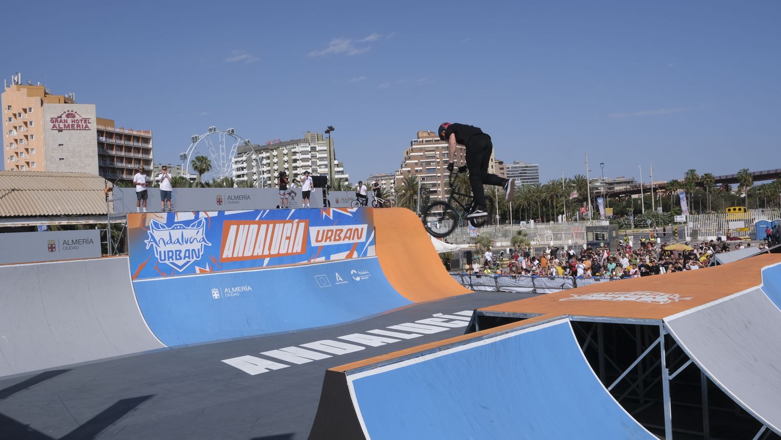 Imágenes de la tercera jornada de la Andalucía World Series Almería