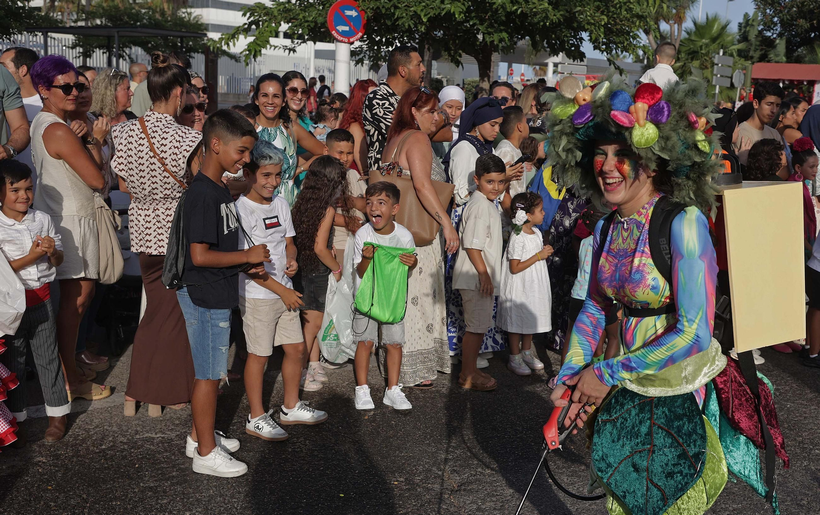 Búscate en las fotos de la cabalgata de la Feria Real de Algeciras 2025