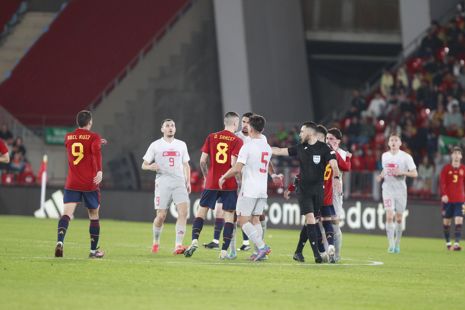 Imágenes del partido de fútbol amistoso entre las selecciones de España y Suiza Sub 21, disputado en Almería